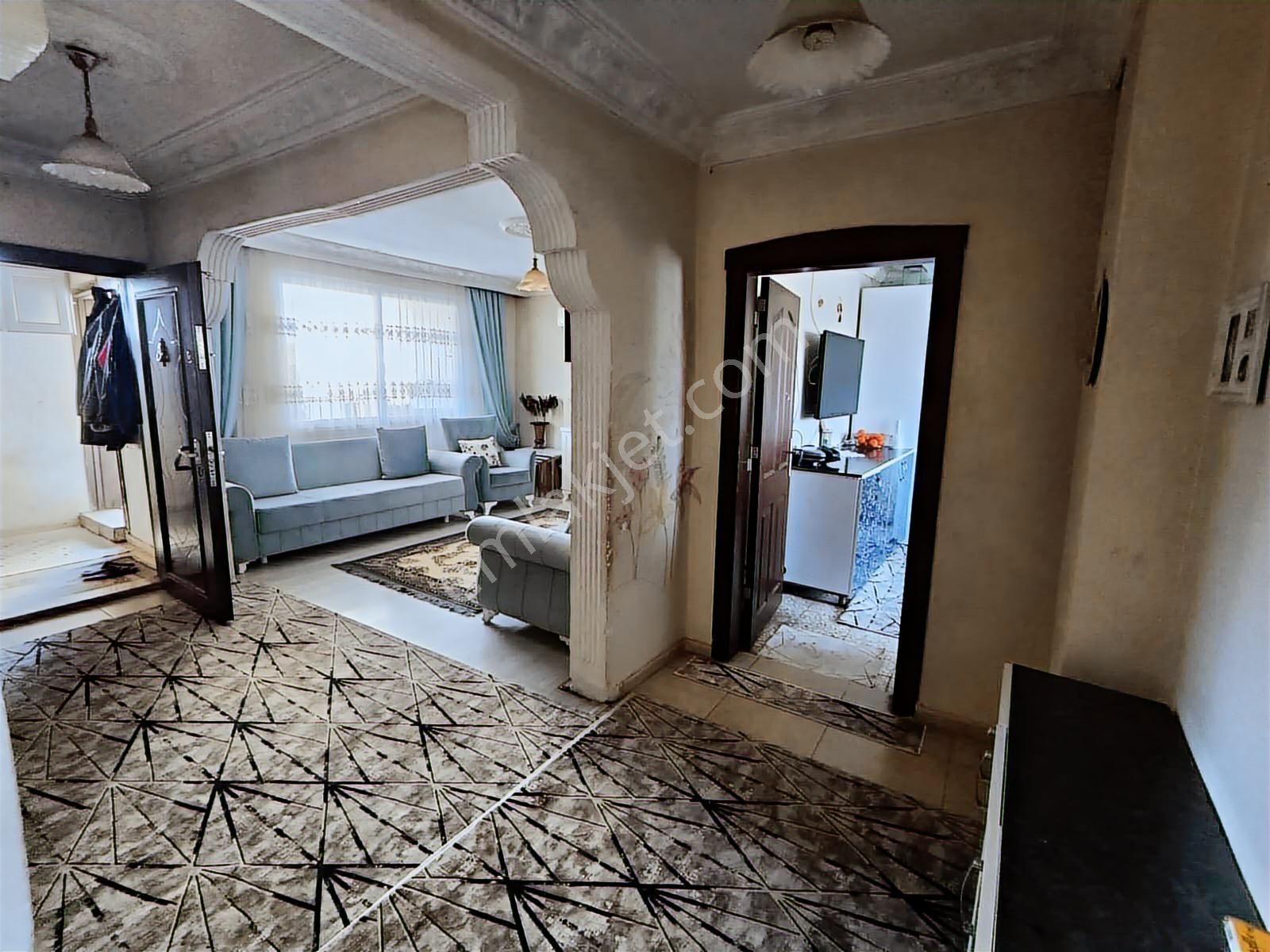 Cumhuriyet`te Merkezi Konumda Geniş Teraslı 3+1 Satılık - Görsel 15