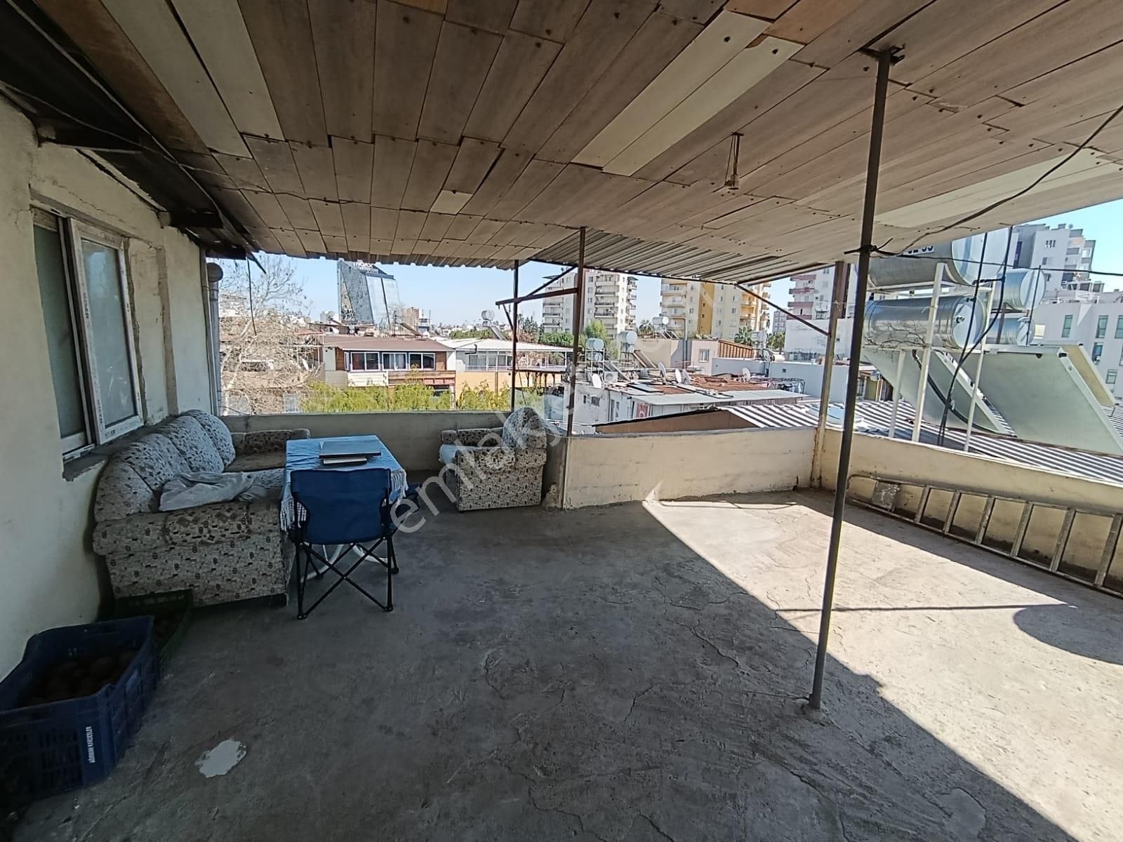 Cumhuriyet`te Merkezi Konumda Geniş Teraslı 3+1 Satılık - Görsel 4