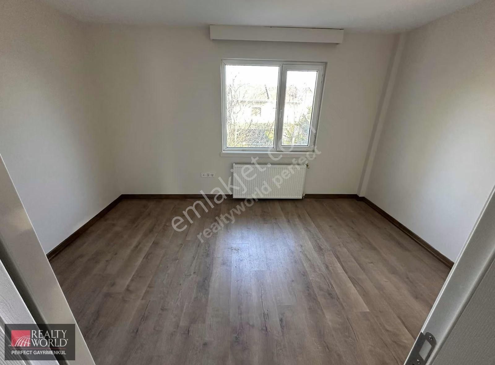 *rw* Zekeriyaköy'de Merkezi Lokasyonda Yenilenmiş Villa - Görsel 9