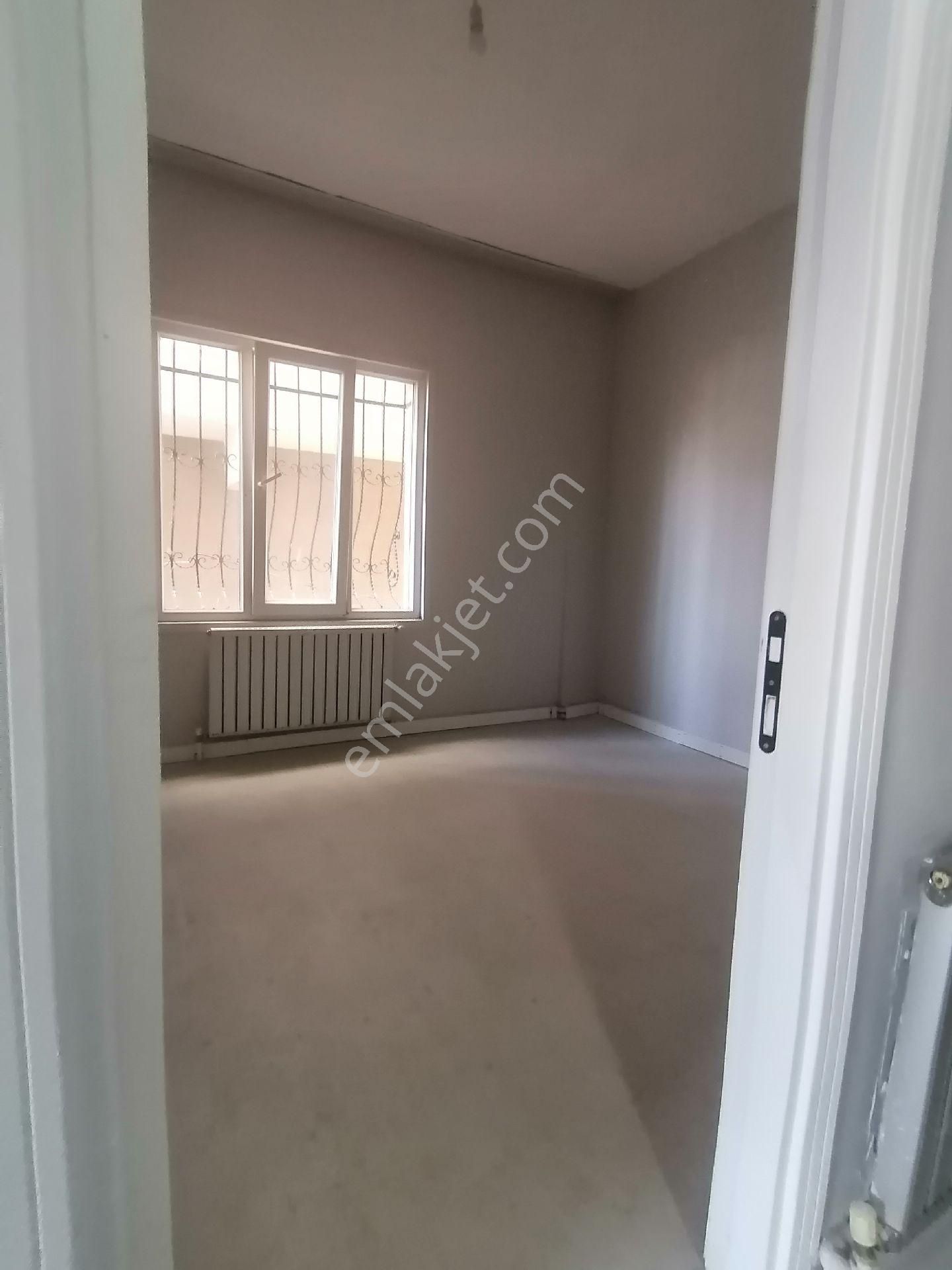 Ümraniye Tepeüstü Mahallesi Alemdağ Caddesi Metro Lar Yürüme Mesafesi 2 +1 100 Metre Balkonlu Kira - Görsel 4