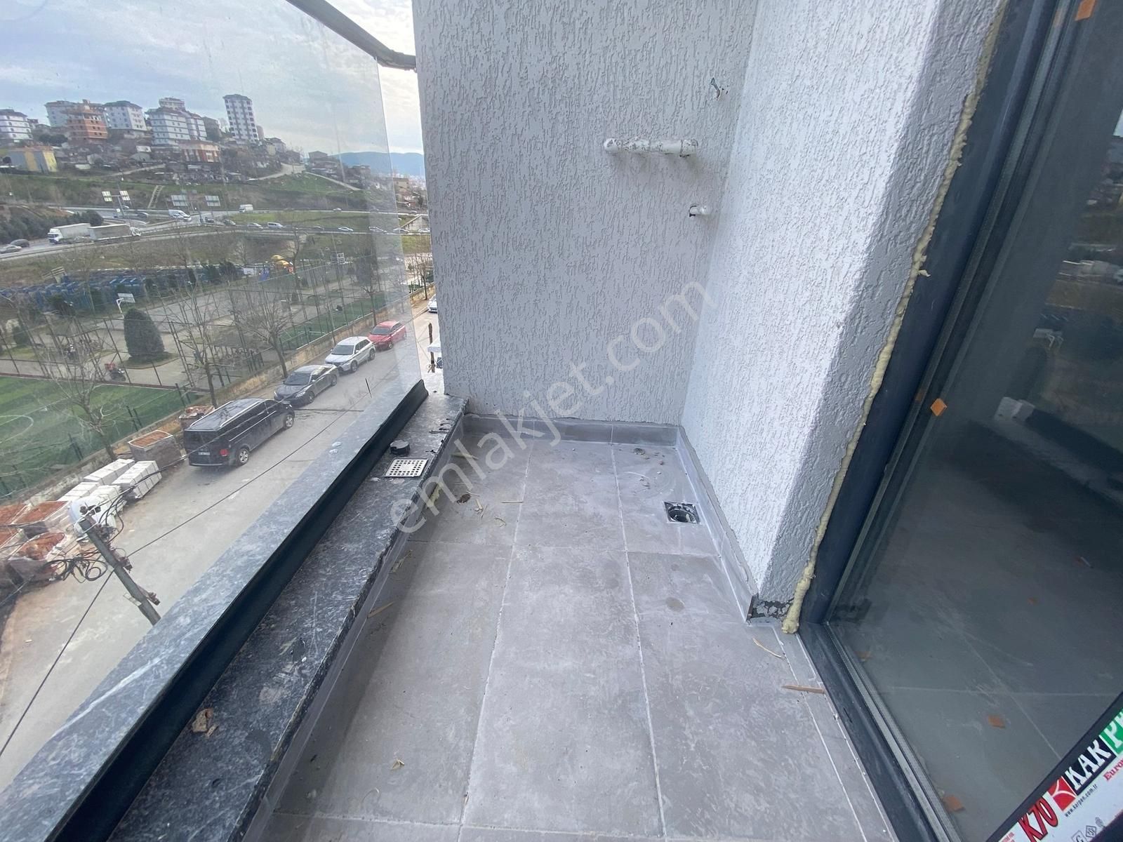 Atatürk Cad. Yanı Başı Önü Açık Ve Yürüyüş Parkı Arakat Acil St. - Görsel 23