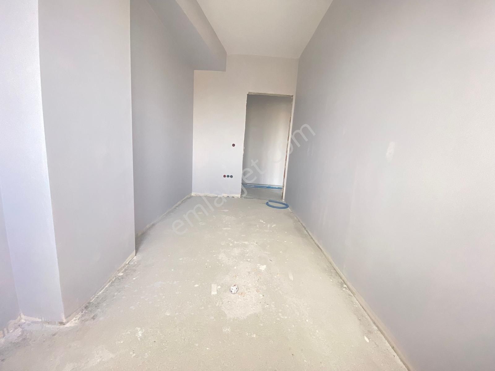 Atatürk Cad. Yanı Başı Önü Açık Ve Yürüyüş Parkı Arakat Acil St. - Görsel 13