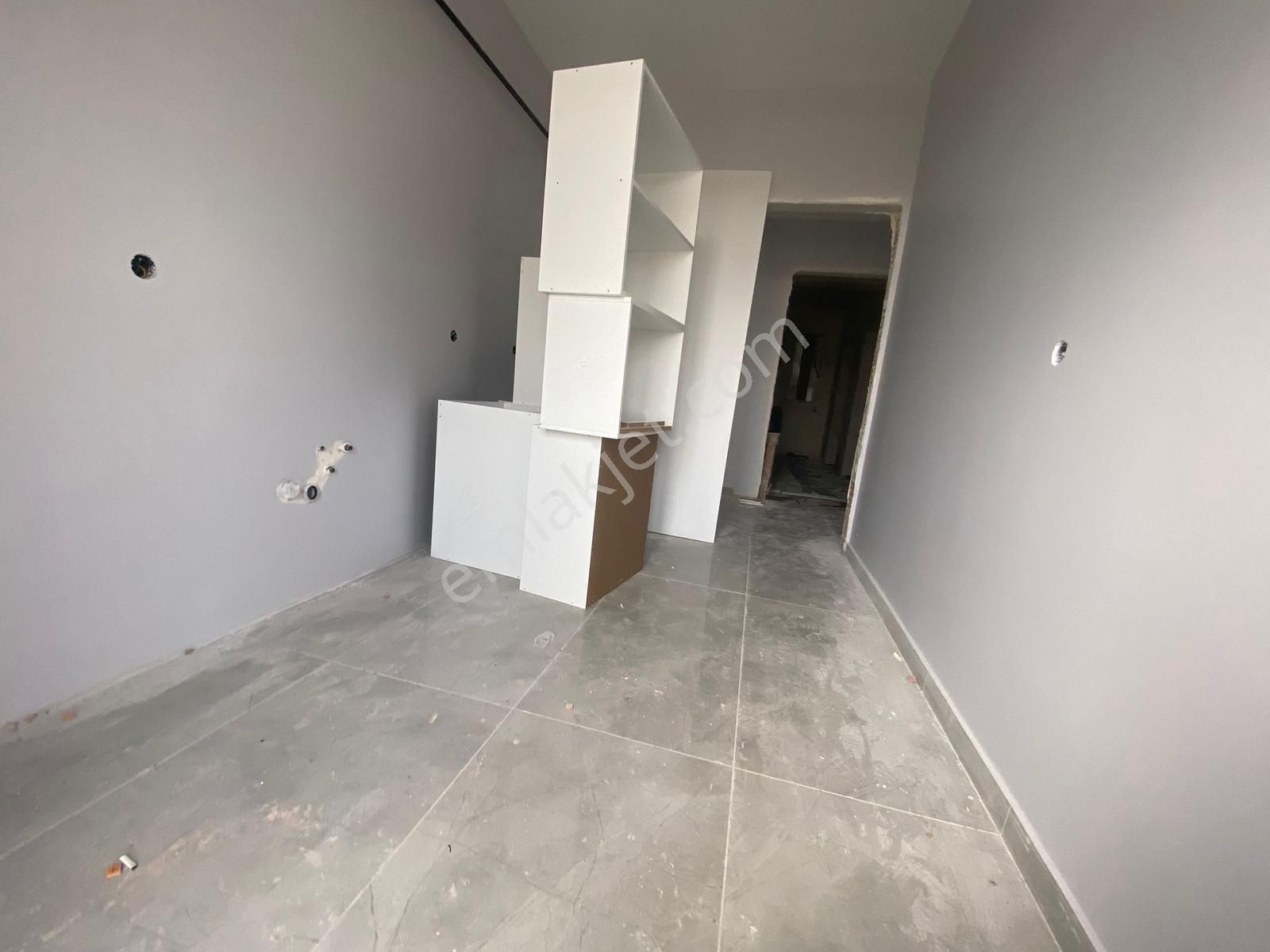 Atatürk Cad. Yanı Başı Önü Açık Ve Yürüyüş Parkı Arakat Acil St. - Görsel 32