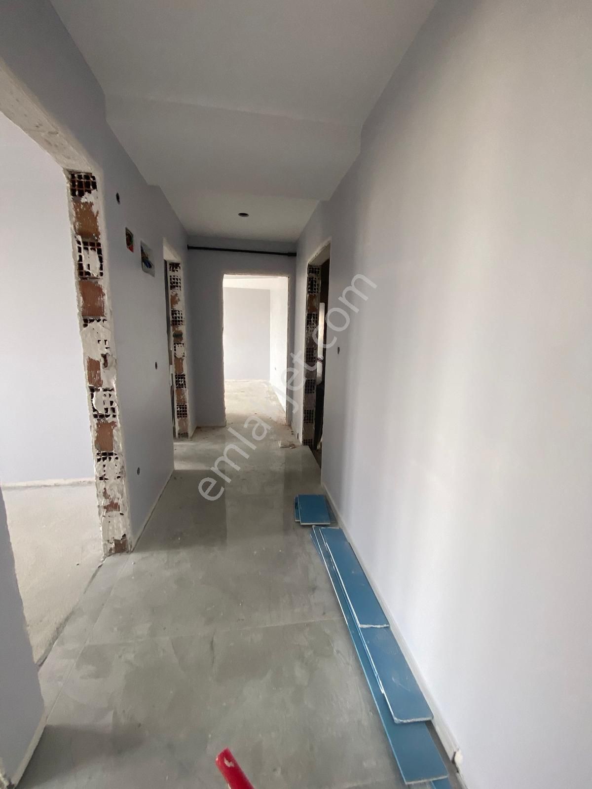 Atatürk Cad. Yanı Başı Önü Açık Ve Yürüyüş Parkı Arakat Acil St. - Görsel 17