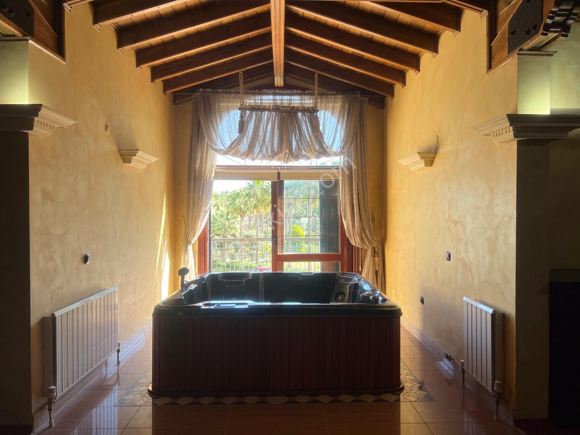 Urla İskele Ağaçlı Yolda 14 Dönüm Arsa İçerisinde Satılık Villa - Görsel 34
