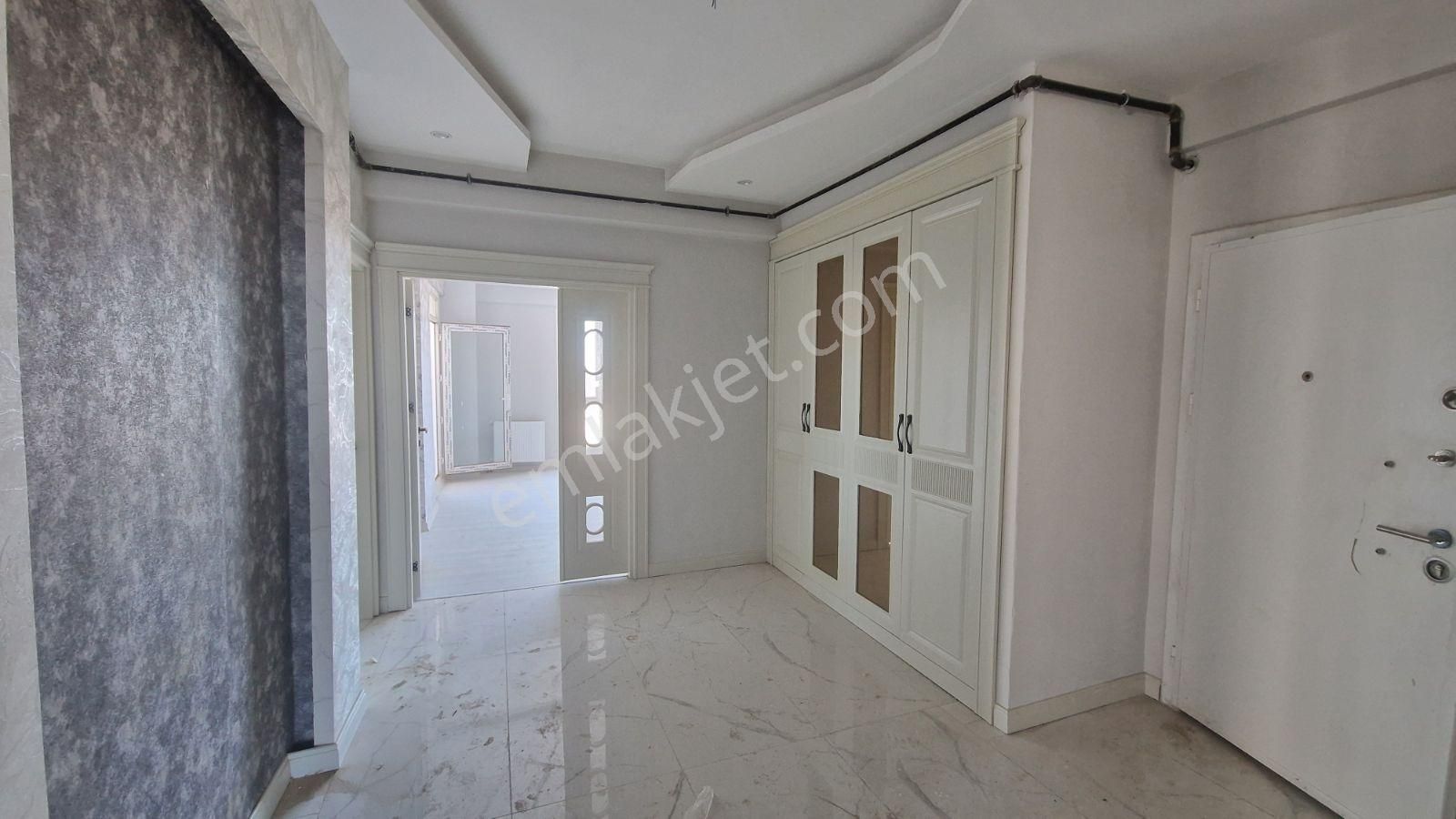 Adli Tıp Arkası Satılık 4+1 Yeni Daire