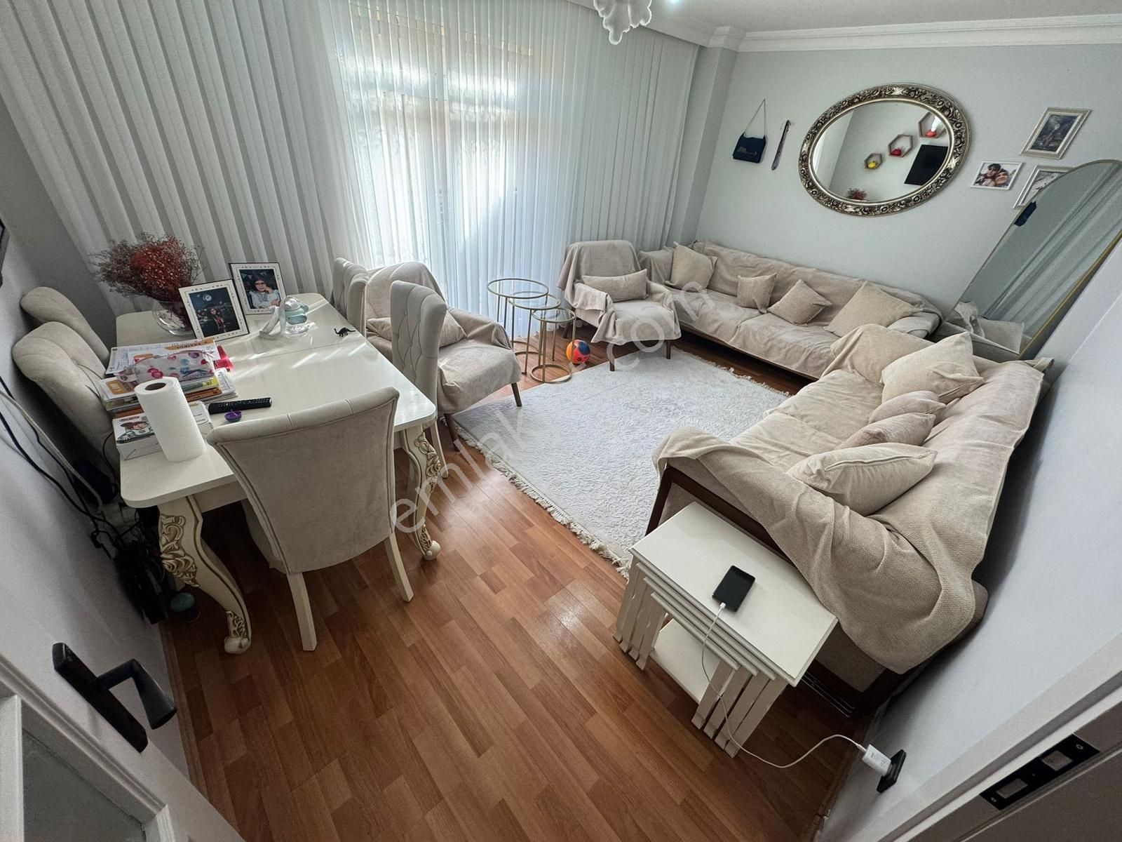 Dumlupınar Mah Ferah Temiz 2+1 Balkonlu Satılık Daire