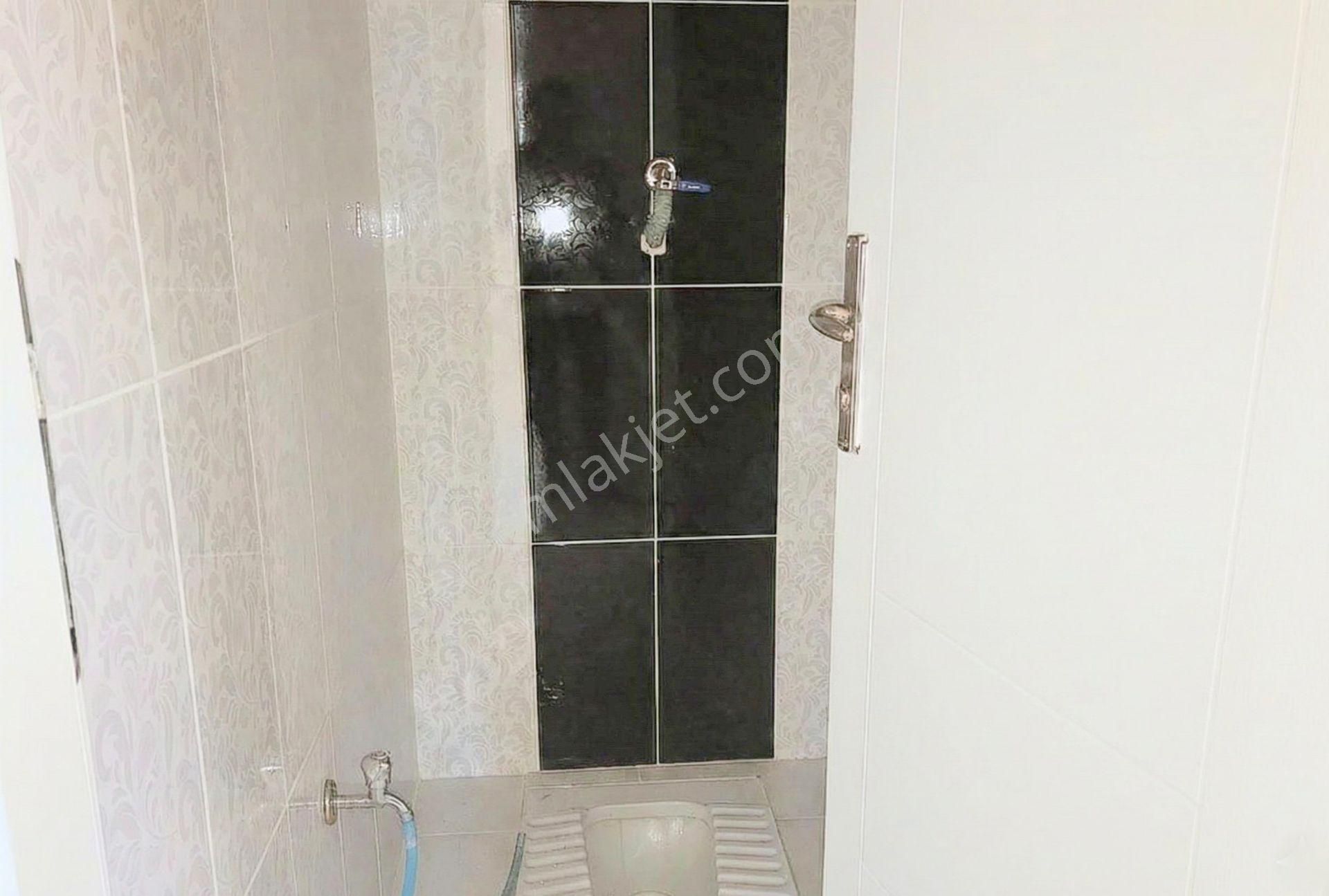 Mertcan'dan İskanlı Cadde 1dk Metro 6dk 2 Aileye Uygun Dubleks 4+2 - Görsel 12