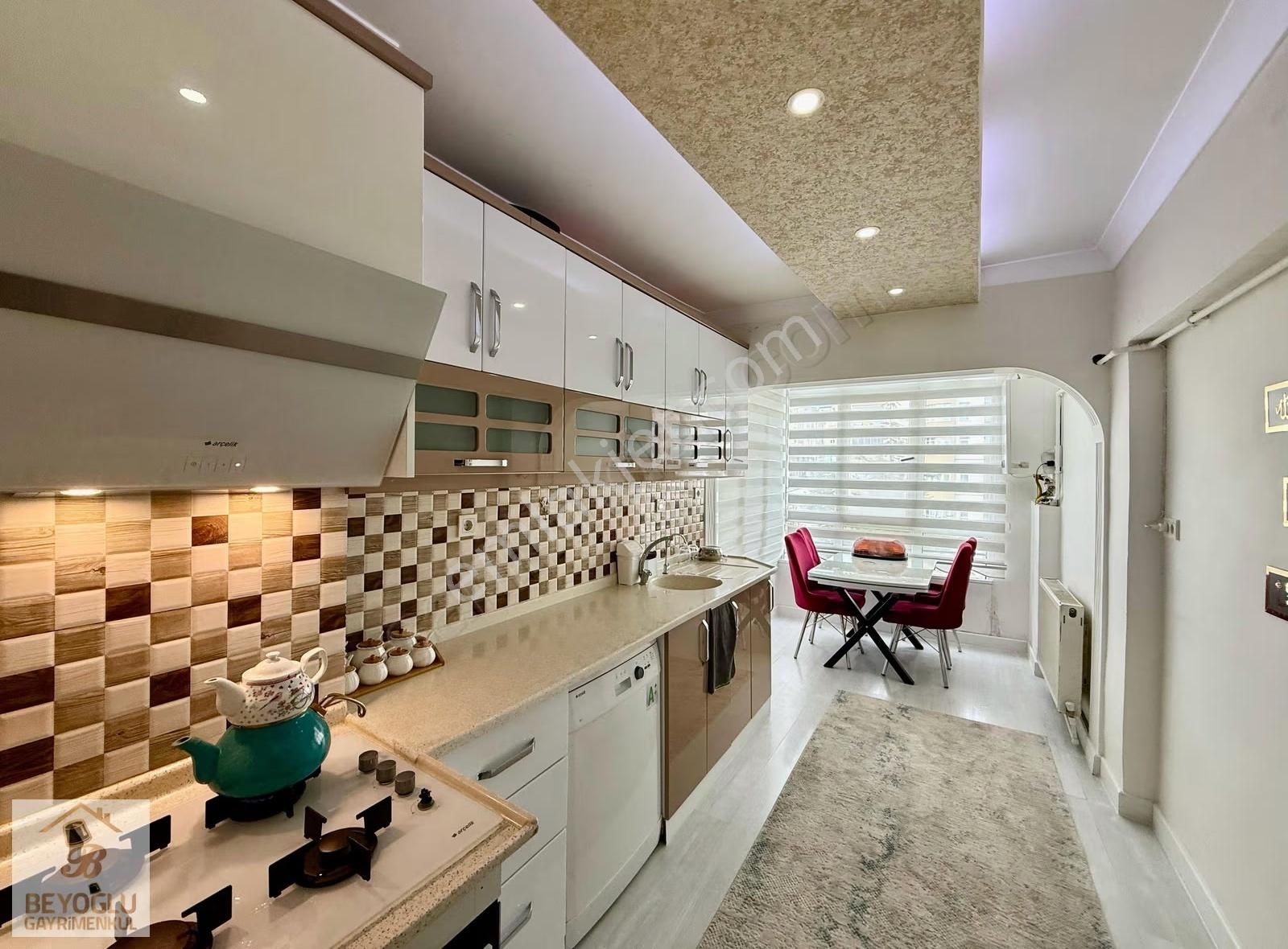 Beyoğlu'ndan Merkezi Lokasyonda Full Yapılı Satılık 3+1