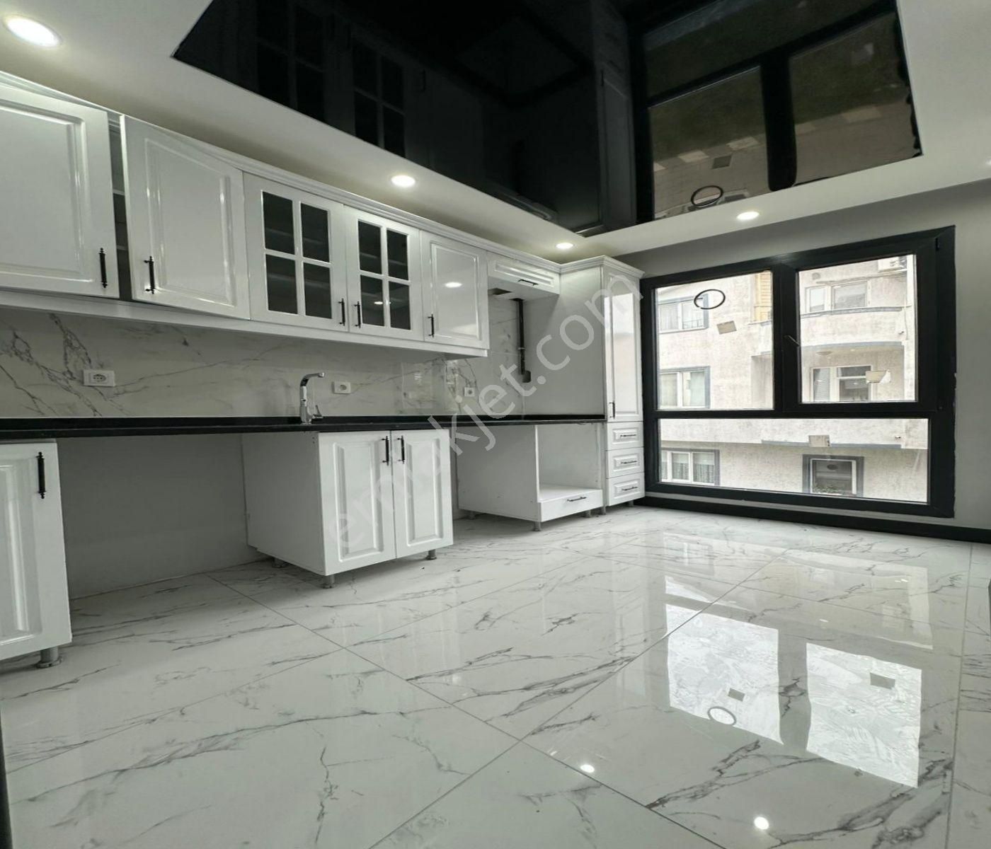 Beylikdüzü Yakuplu Mah Merkezi Konum'da Satılık Dubleks - Görsel 19