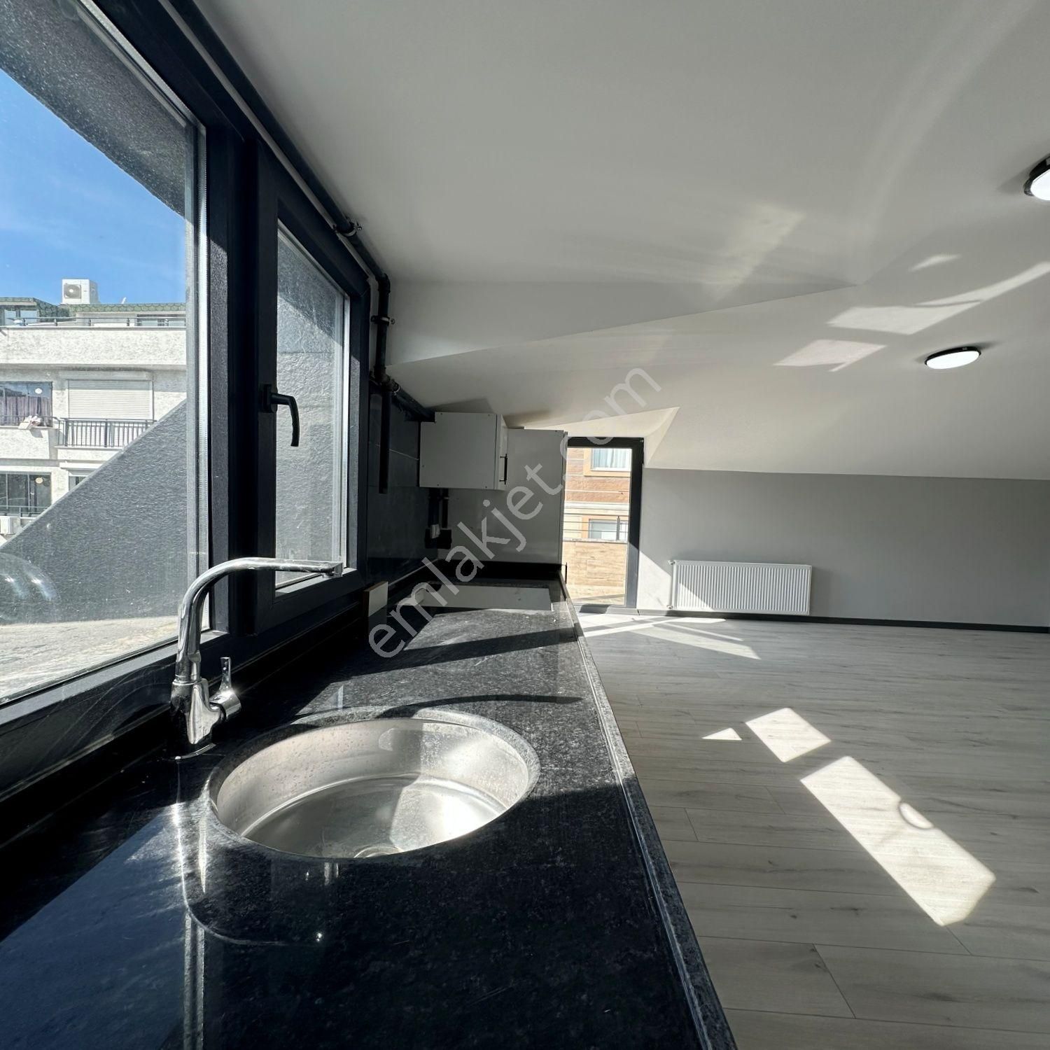 Beylikdüzü Yakuplu Mah Merkezi Konum'da Satılık Dubleks - Görsel 5