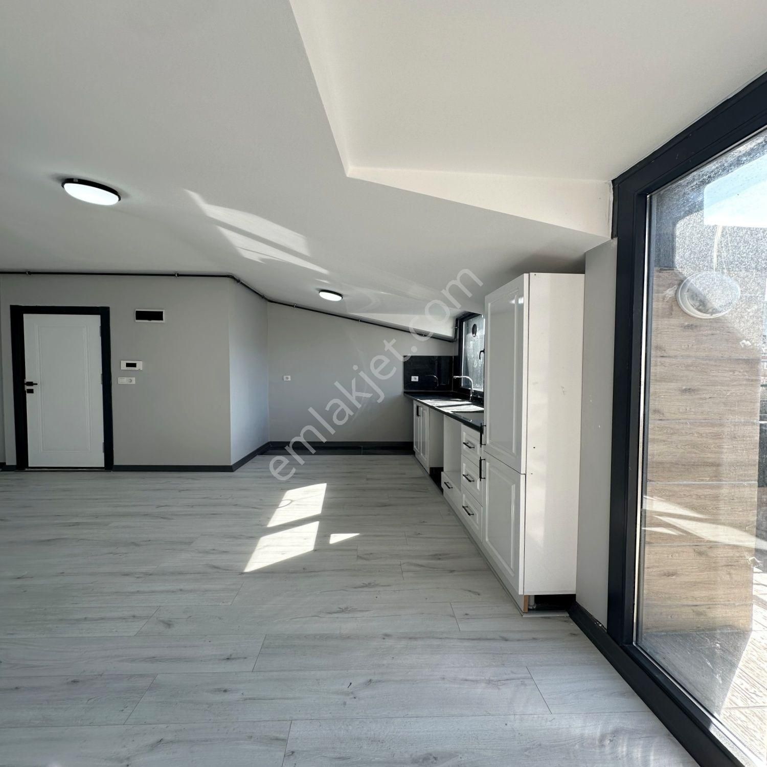 Beylikdüzü Yakuplu Mah Merkezi Konum'da Satılık Dubleks - Görsel 6