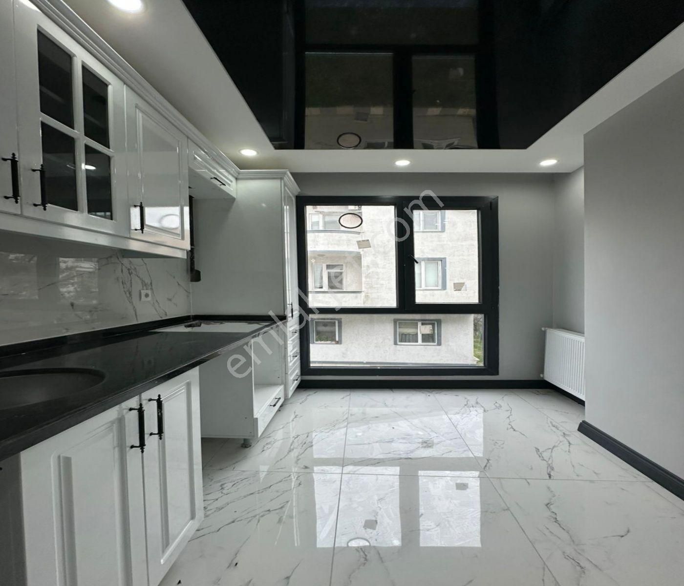 Beylikdüzü Yakuplu Mah Merkezi Konum'da Satılık Dubleks - Görsel 18