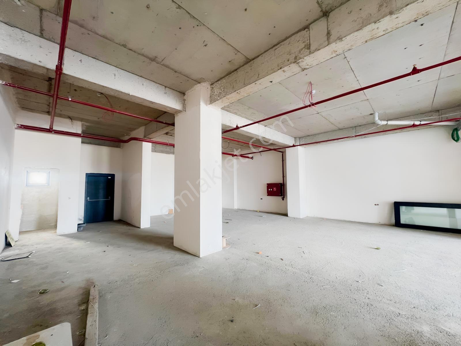 Serdivan Arabacı Alanı Mah. 240 M² Yola Cepheli Satılık Dükkan - Görsel 10