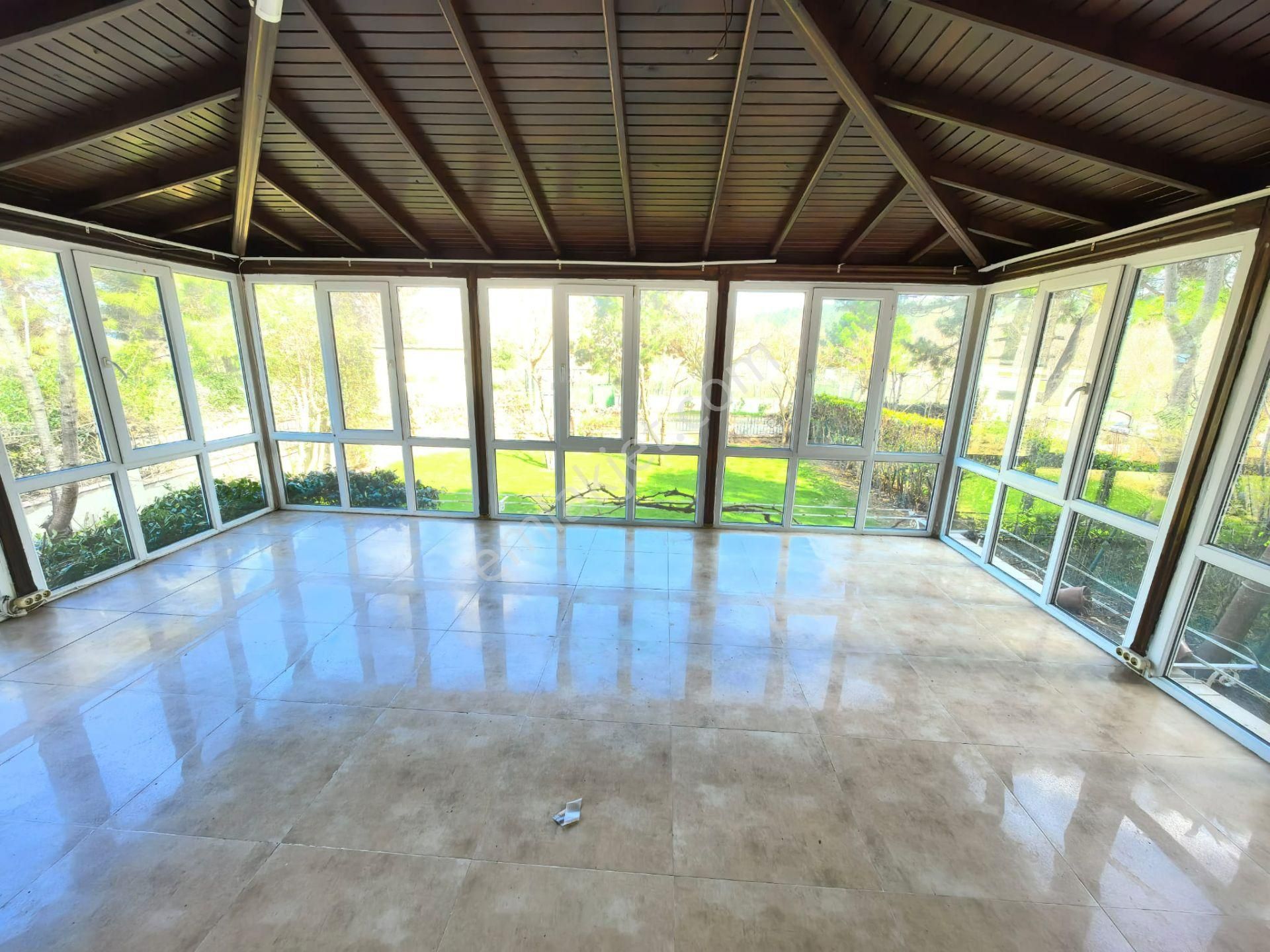 Kurtoğlu'ndan Uskumruköy Arıköy'de Deniz'e Yakın Köşe Villa - Görsel 16