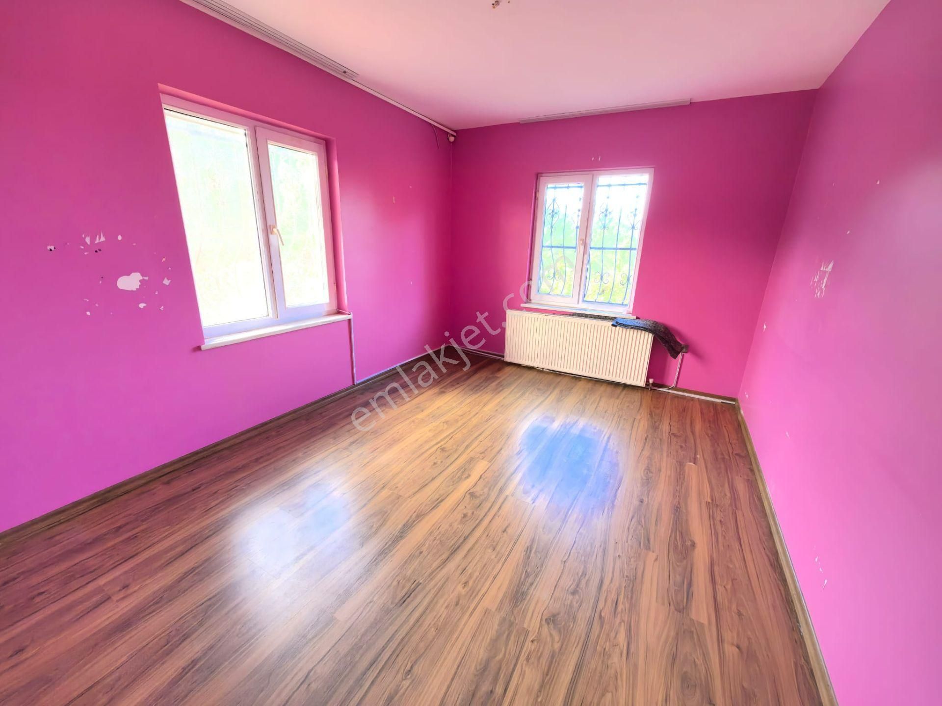 Kurtoğlu'ndan Uskumruköy Arıköy'de Deniz'e Yakın Köşe Villa - Görsel 5