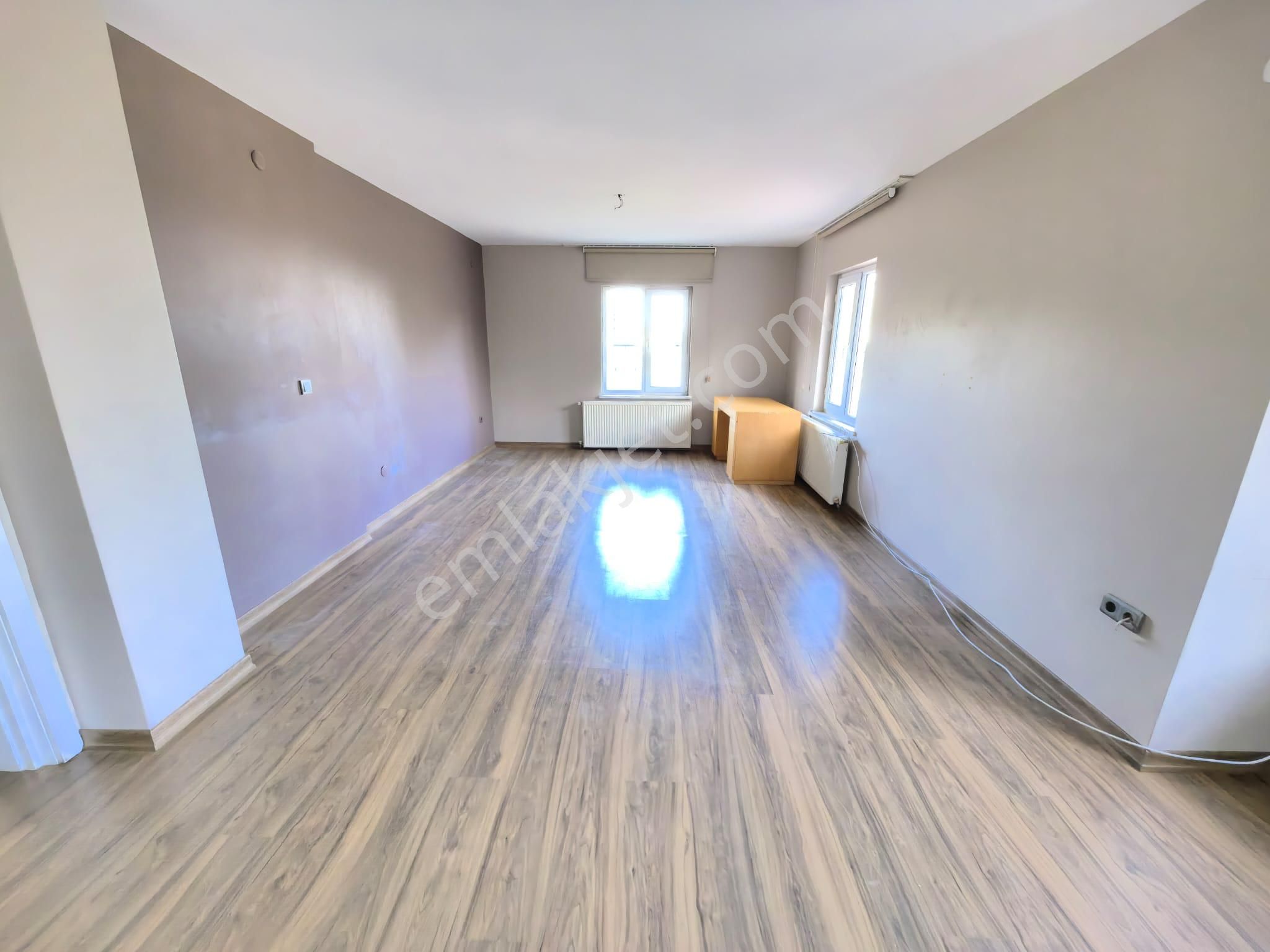 Kurtoğlu'ndan Uskumruköy Arıköy'de Deniz'e Yakın Köşe Villa - Görsel 7