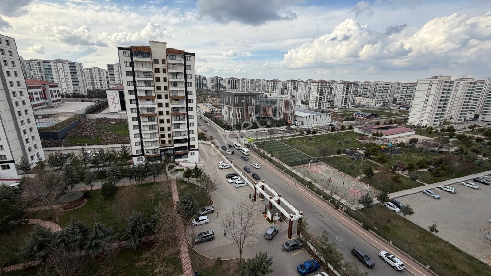 Tema Park Cıvarında 4+1 Satılık Havuzlu Lüx Daire - Görsel 13