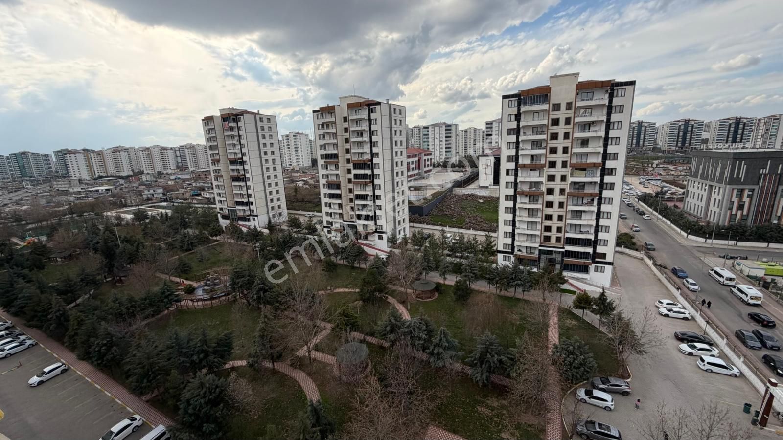 Tema Park Cıvarında 4+1 Satılık Havuzlu Lüx Daire - Görsel 9