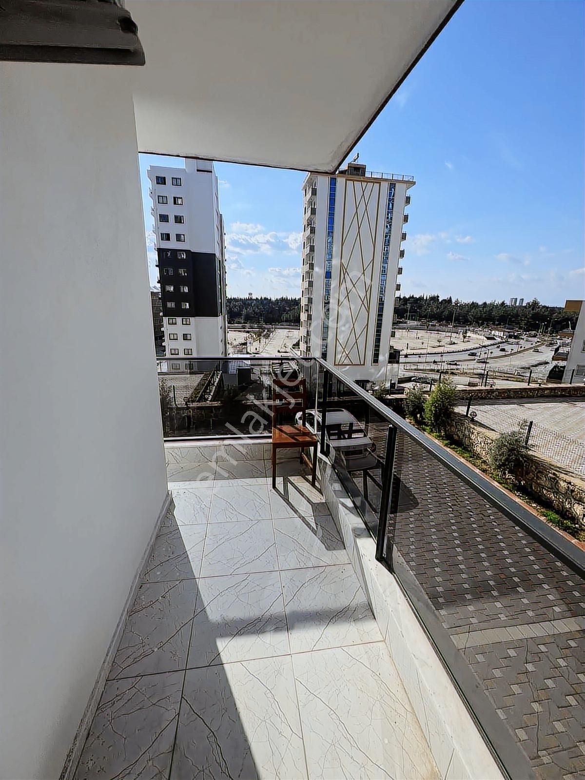 ~çarkıpare'de~stadyum~karsısı~bulvar~manzaralı~1+1~sıfır~eşyalı~ - Görsel 23