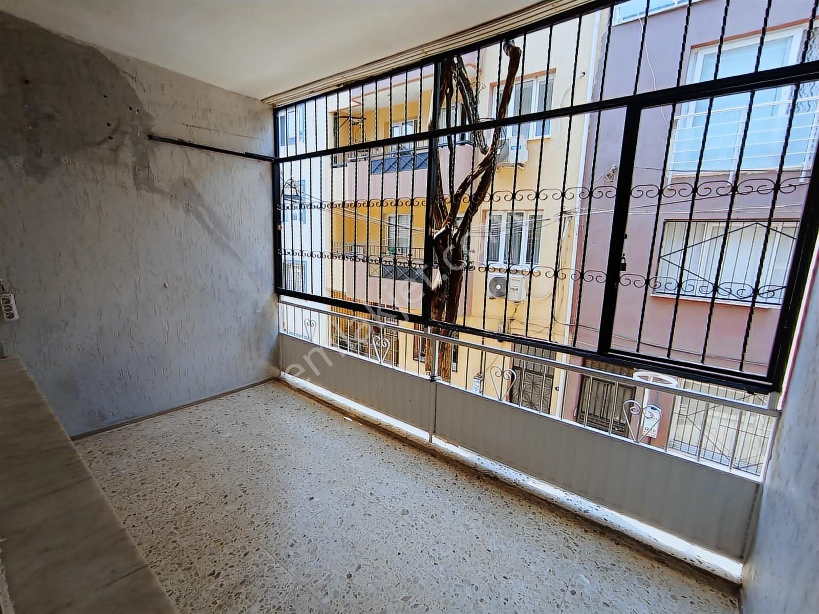 Karabağlar Merkezde Eserkent Yakınında 3+1 120m2 Daire Kiralıktı - Görsel 16