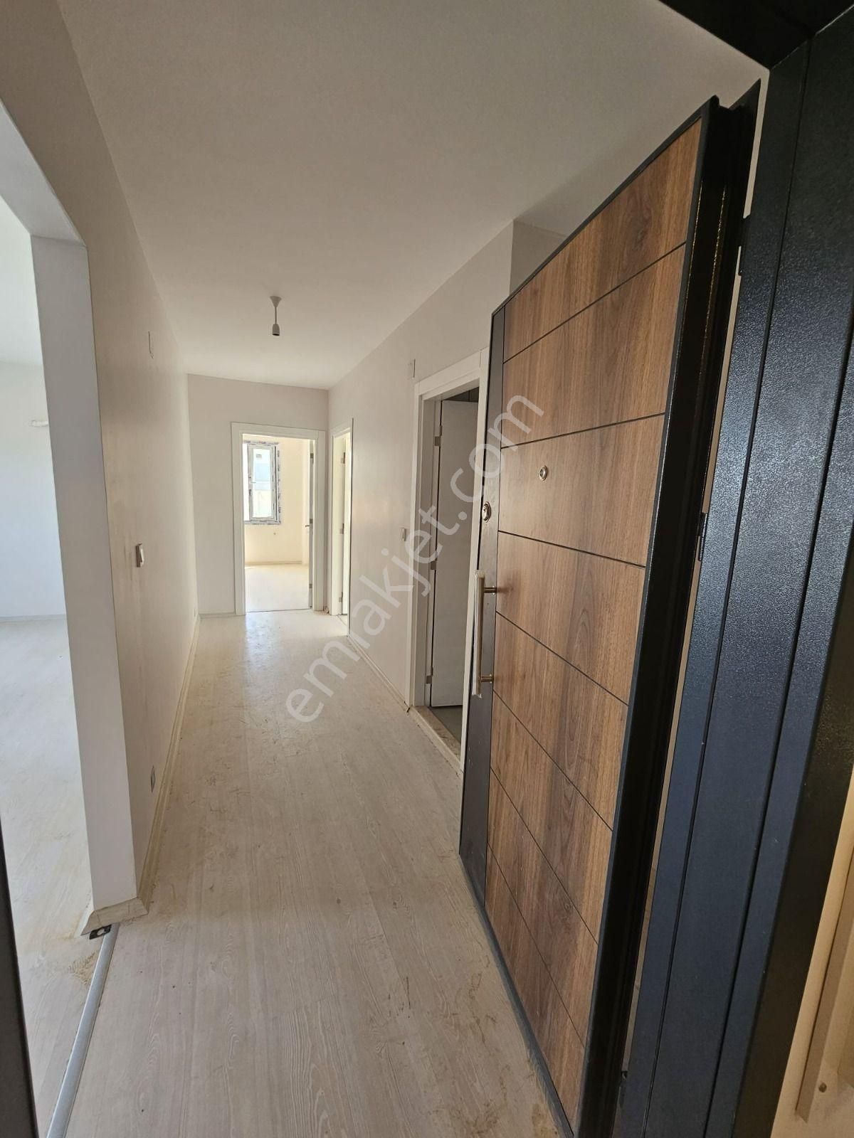 Kabasakalda Sosyal Donatılı+havuzlu+güvenlikli+ 2+1 Açık Mutfak Satılık Daire - Görsel 2