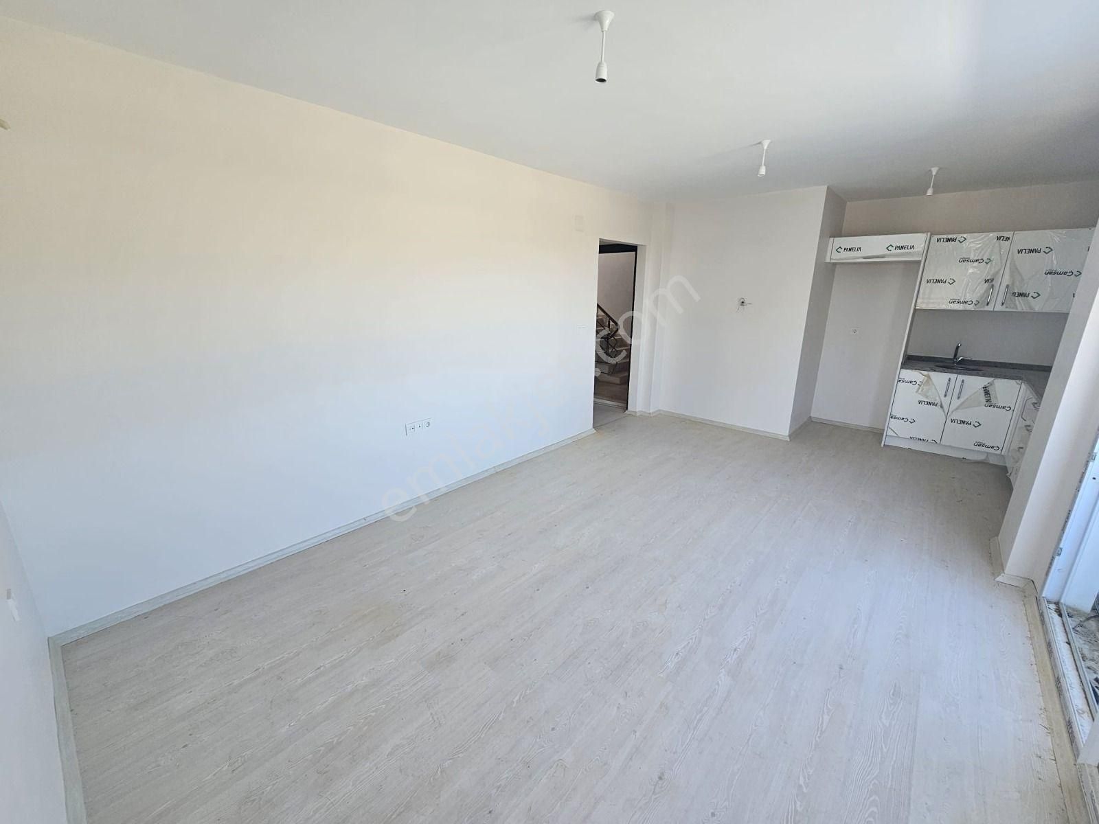 Kabasakalda Sosyal Donatılı+havuzlu+güvenlikli+ 2+1 Açık Mutfak Satılık Daire - Görsel 6