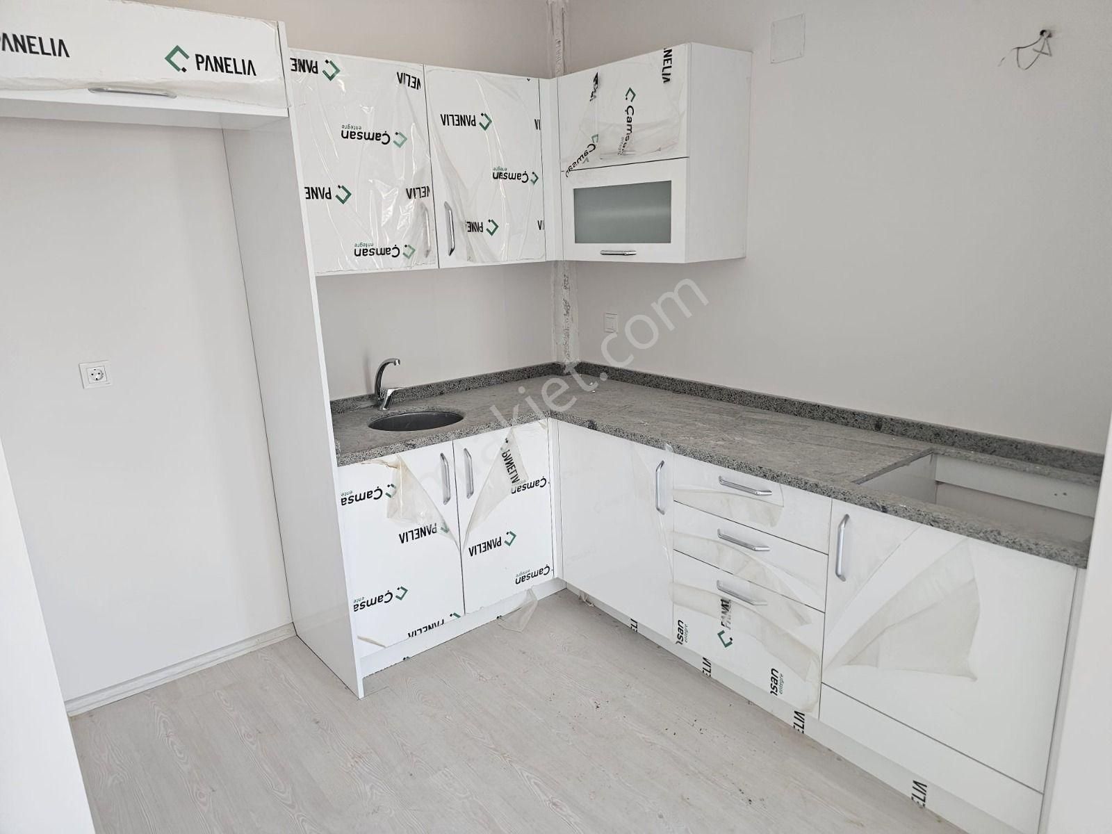 Kabasakalda Sosyal Donatılı+havuzlu+güvenlikli+ 2+1 Açık Mutfak Satılık Daire - Görsel 3