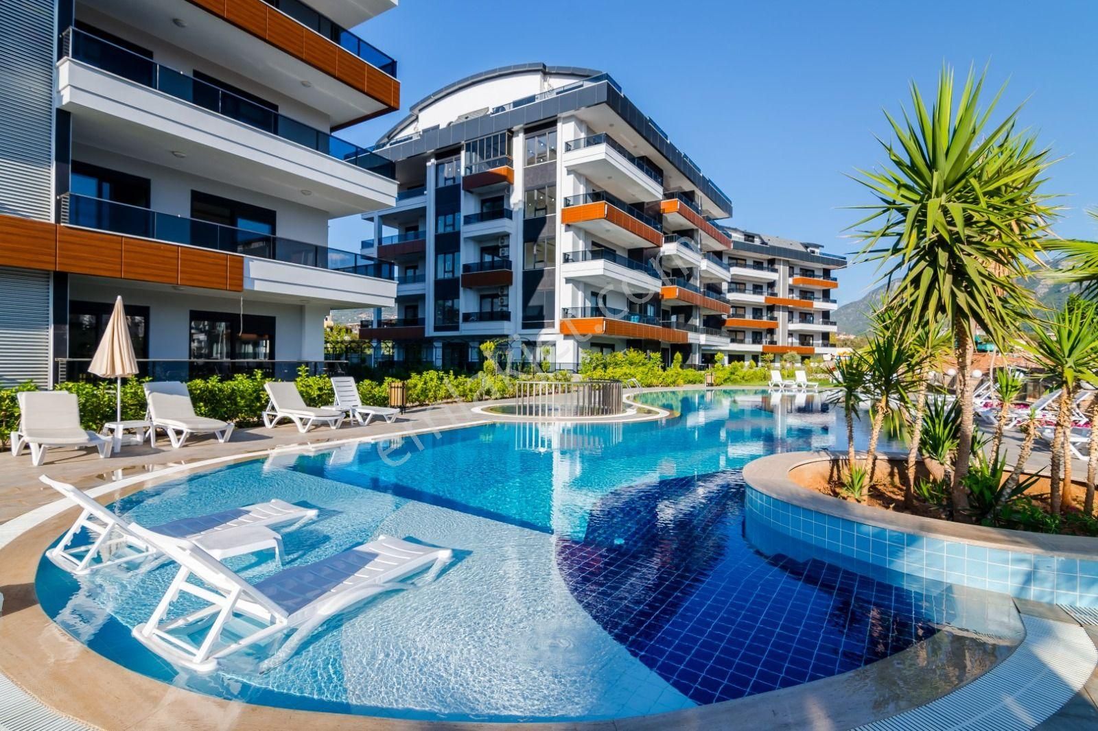 Alanya Oba'da Satılık Lüks Site İçi Manzaralı 6+1 Geniş Dubleks - Görsel 7