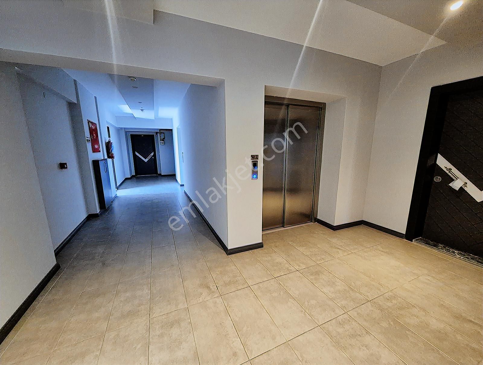 Deniz Manzaralı North Blue Rezidans'ta Satılık 2+1 Eşyalı Daire - Görsel 9