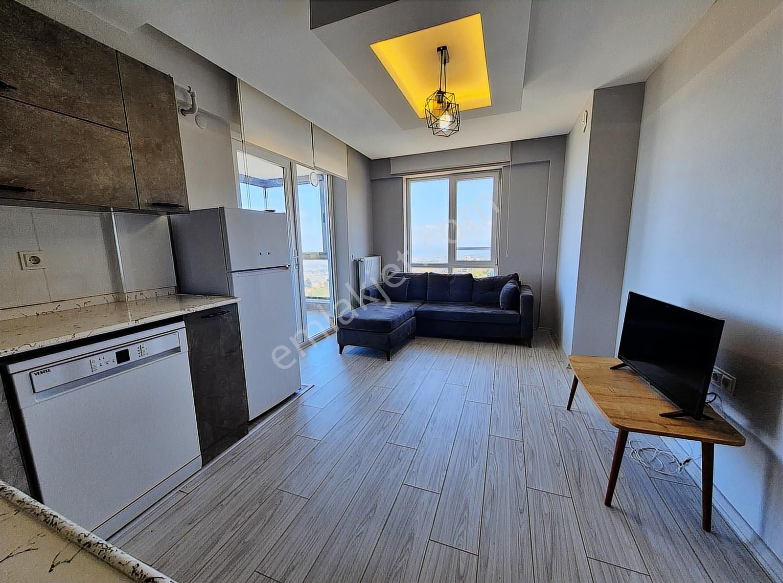 Deniz Manzaralı North Blue Rezidans'ta Satılık 2+1 Eşyalı Daire - Görsel 2