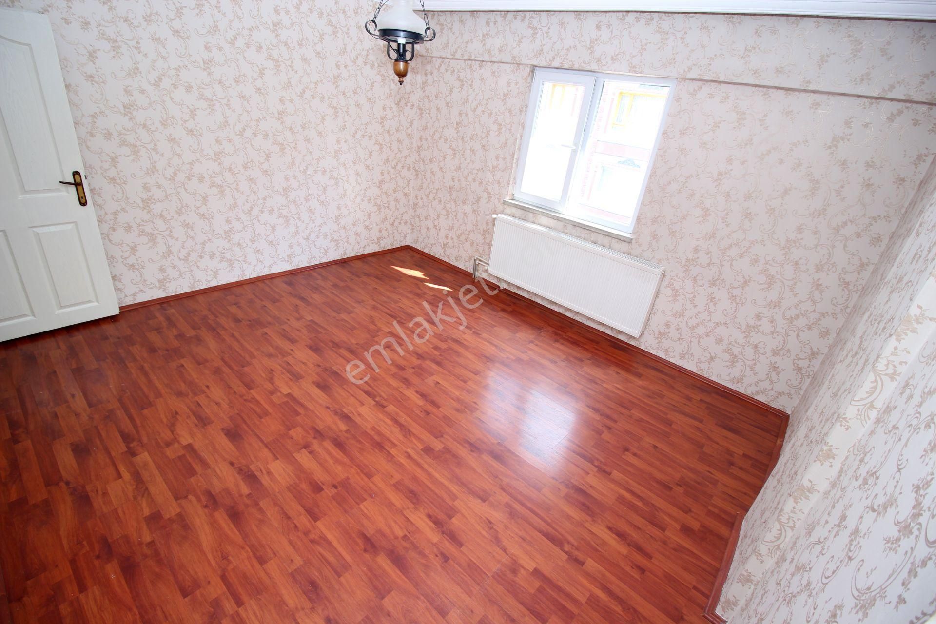 Emre Emlak'tan Topçu'da 14.cd Yanı Ön Cephe Arakat Ebeveyn Banyolu Satılık 3+1 Daire - Görsel 24