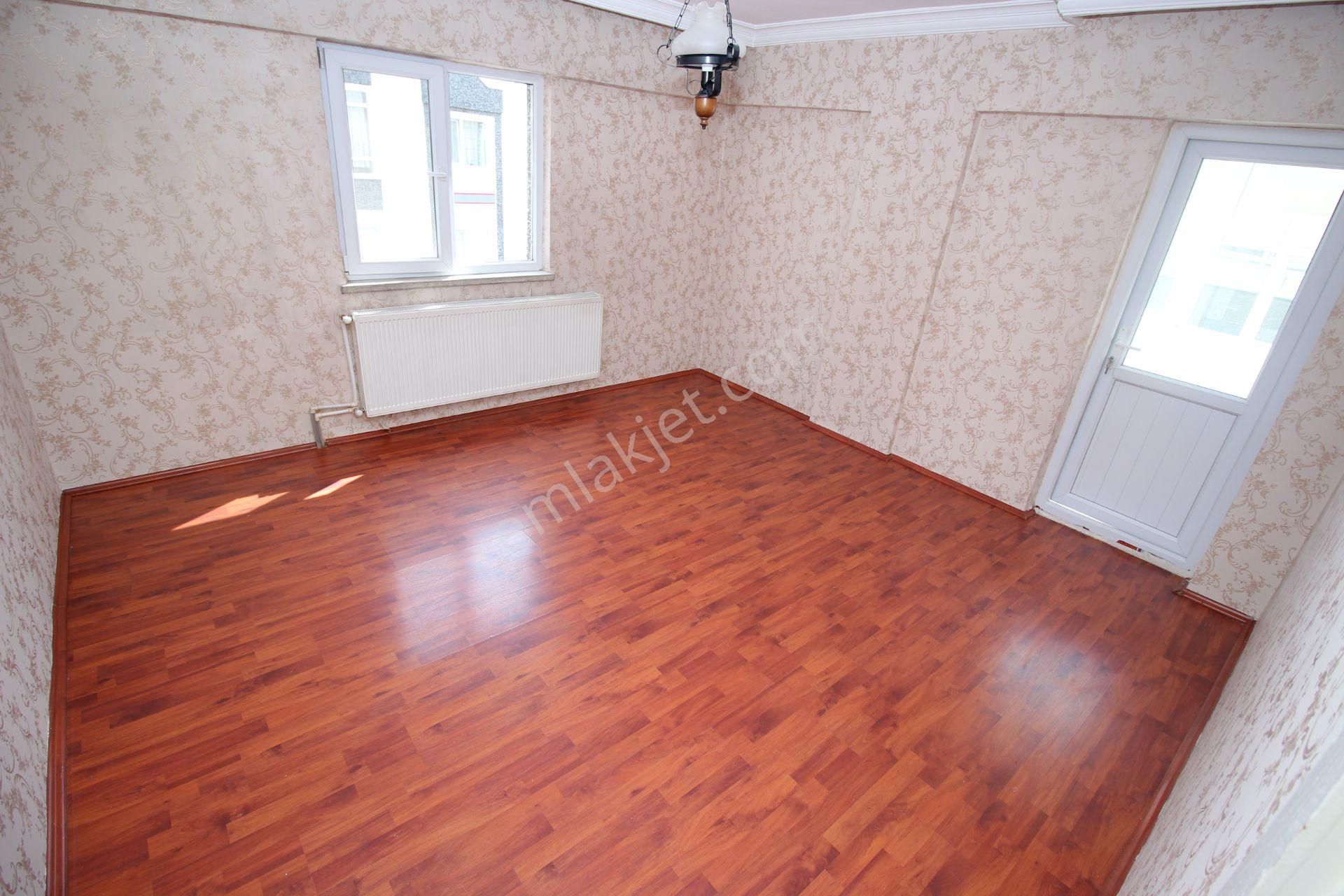 Emre Emlak'tan Topçu'da 14.cd Yanı Ön Cephe Arakat Ebeveyn Banyolu Satılık 3+1 Daire - Görsel 20