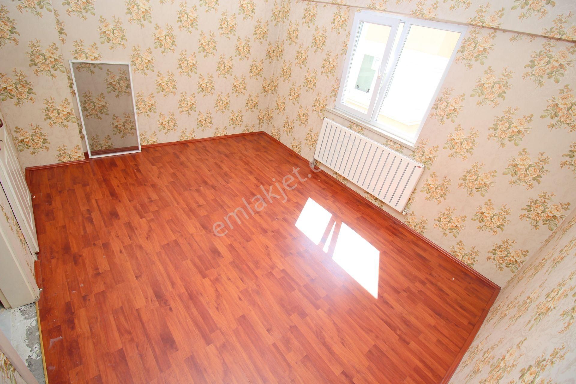 Emre Emlak'tan Topçu'da 14.cd Yanı Ön Cephe Arakat Ebeveyn Banyolu Satılık 3+1 Daire - Görsel 19