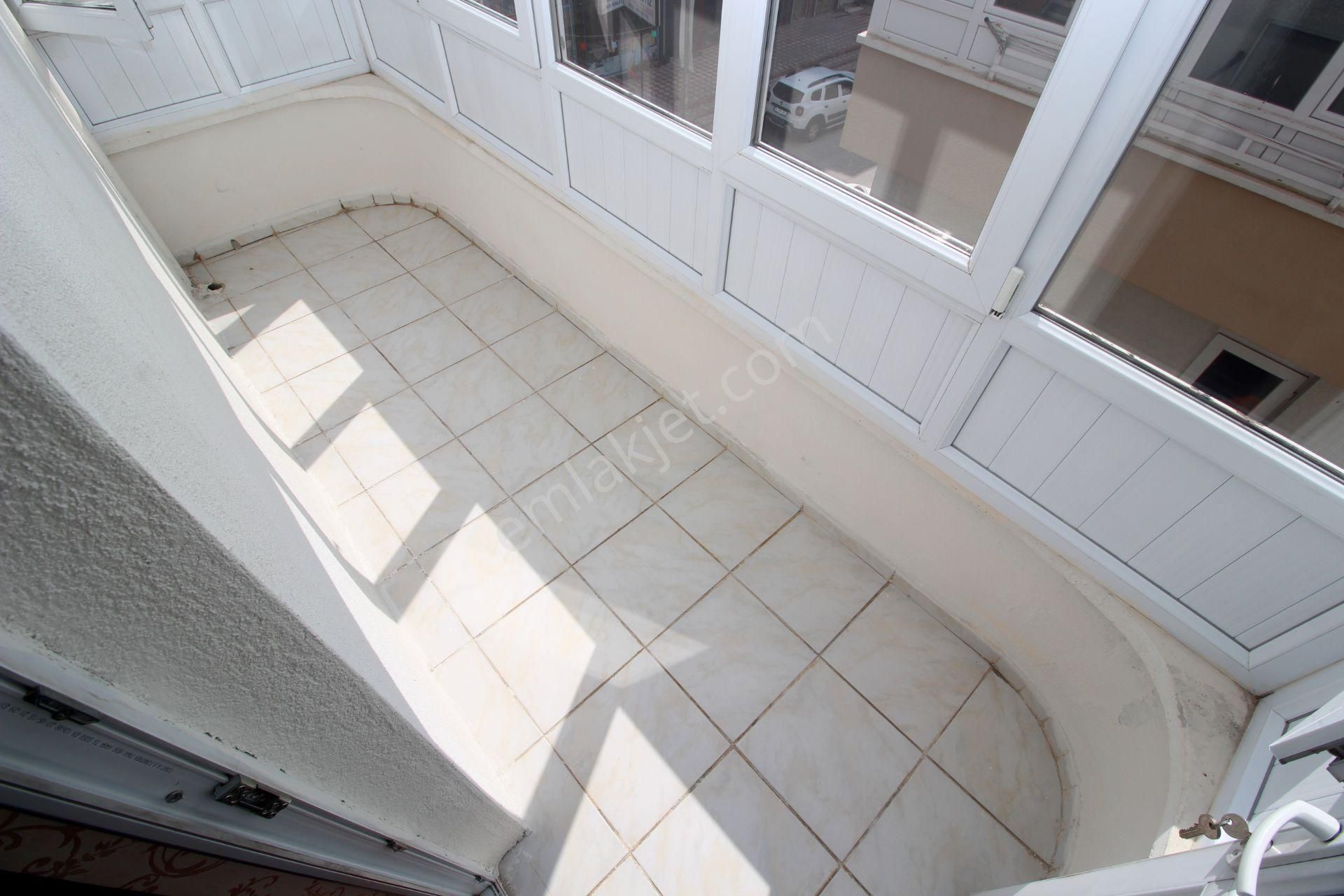 Emre Emlak'tan Topçu'da 14.cd Yanı Ön Cephe Arakat Ebeveyn Banyolu Satılık 3+1 Daire - Görsel 23