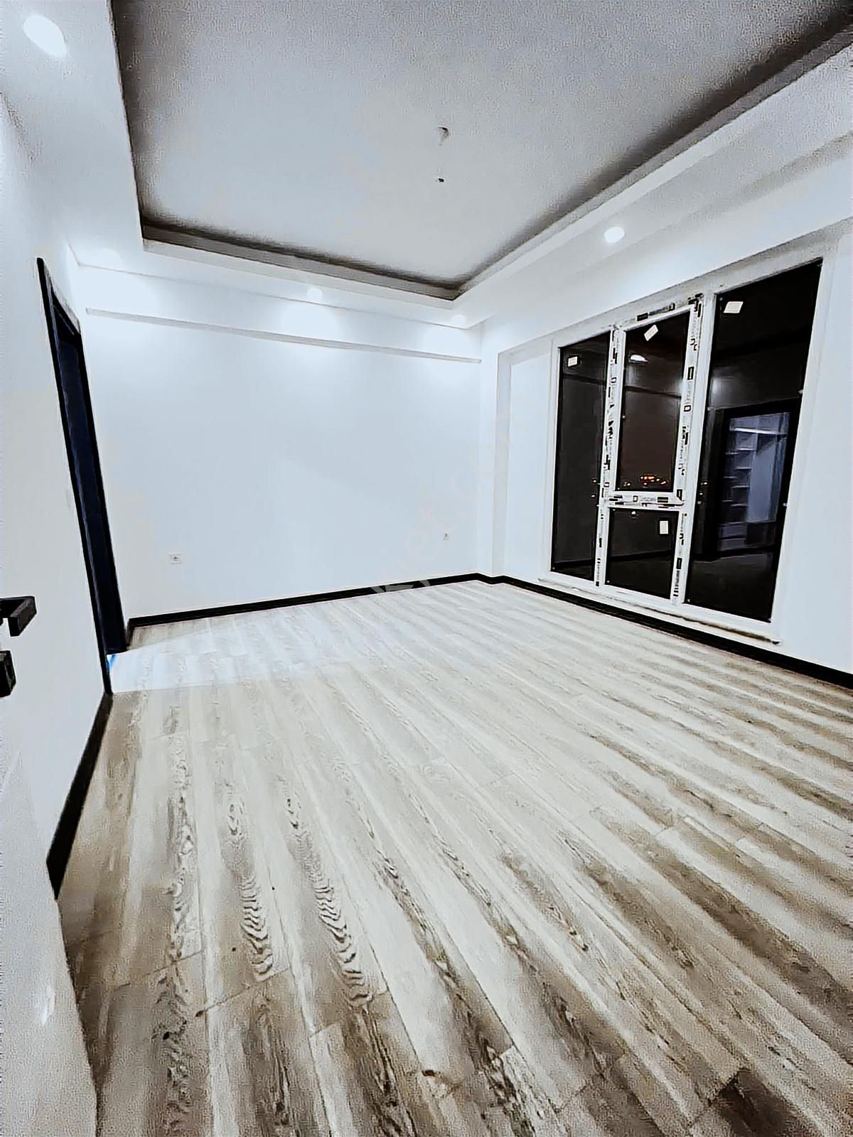 Orbey Den Gece Görünümüyle Prestijli Site İçinde 3+1 Daire - Görsel 16