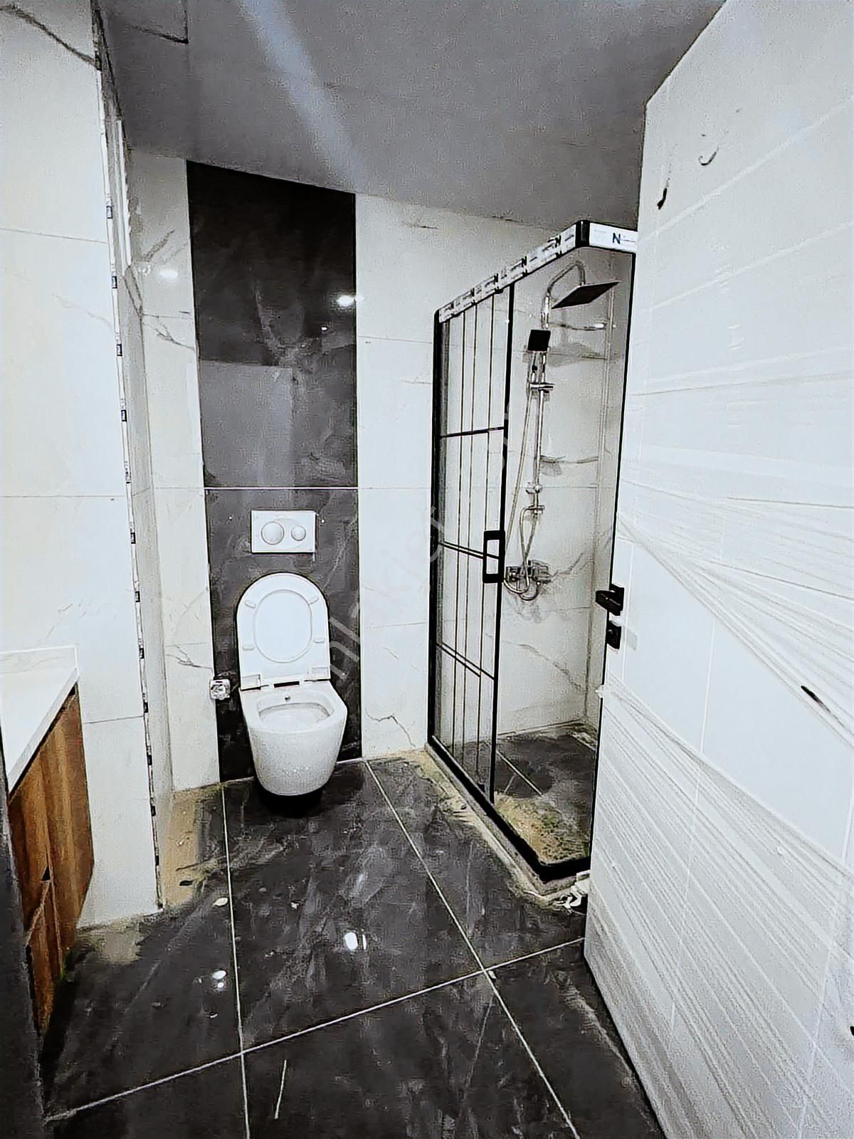 Orbey Den Gece Görünümüyle Prestijli Site İçinde 3+1 Daire - Görsel 13