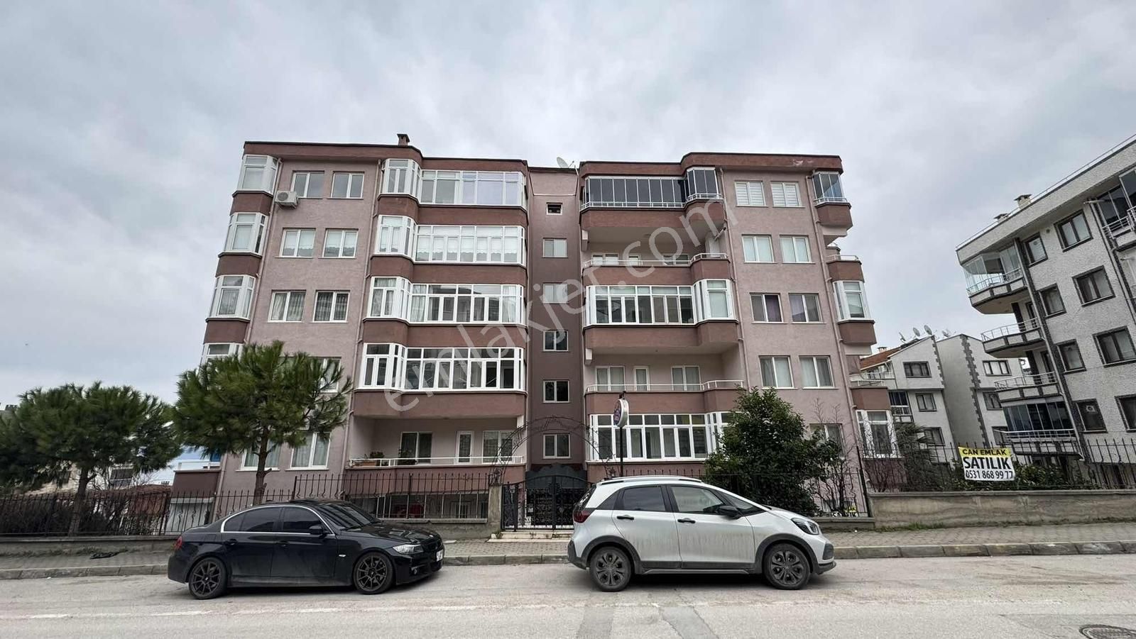Alven Real Estate Güzelyalı'da Satılık 3+1 Geniş Ferah Daire
