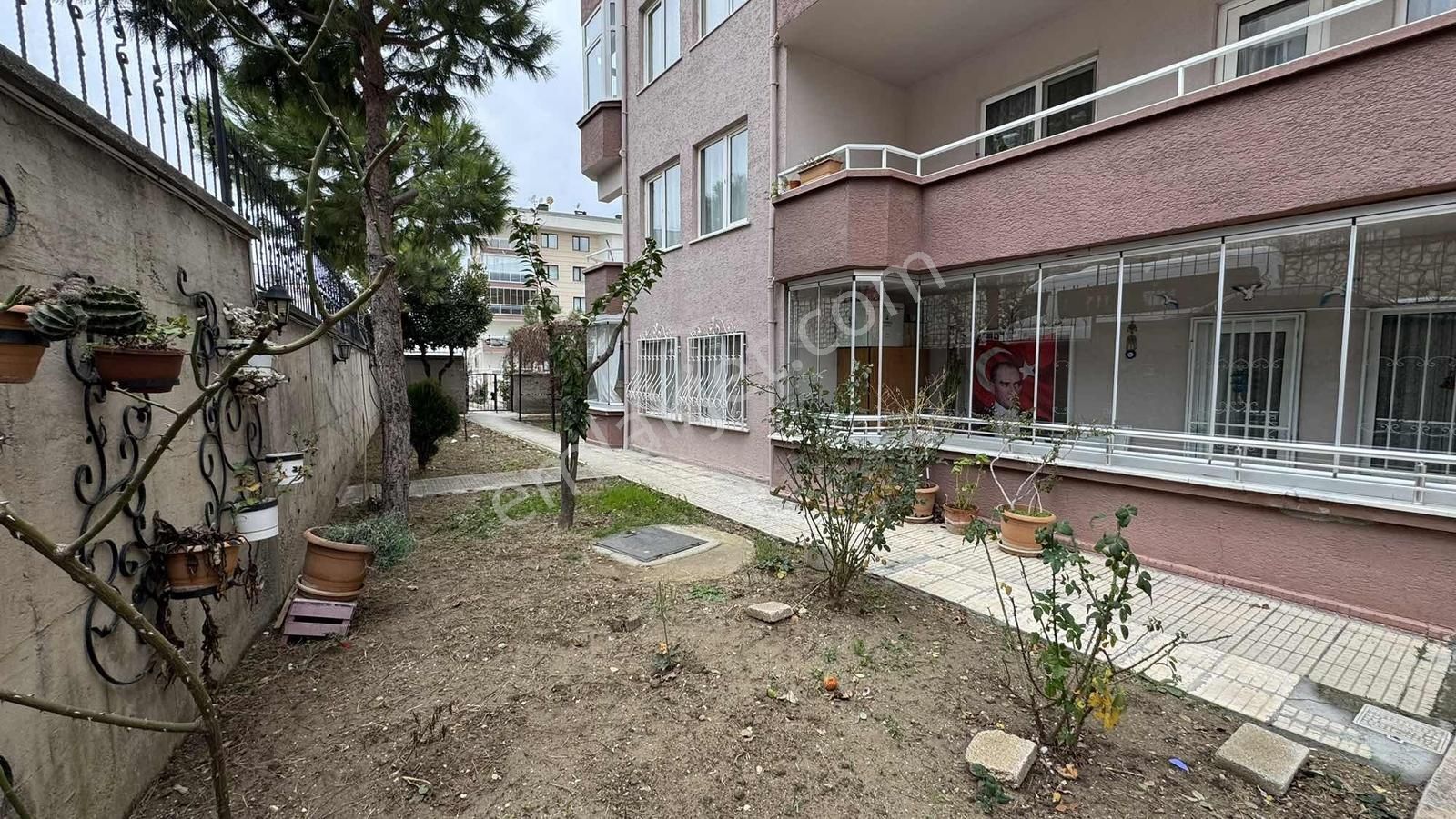 Alven Real Estate Güzelyalı'da Satılık 3+1 Geniş Ferah Daire - Görsel 5