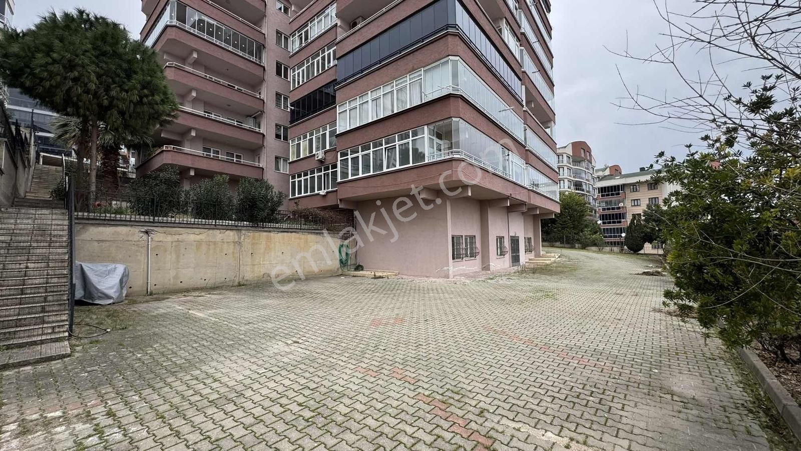 Alven Real Estate Güzelyalı'da Satılık 3+1 Geniş Ferah Daire - Görsel 30