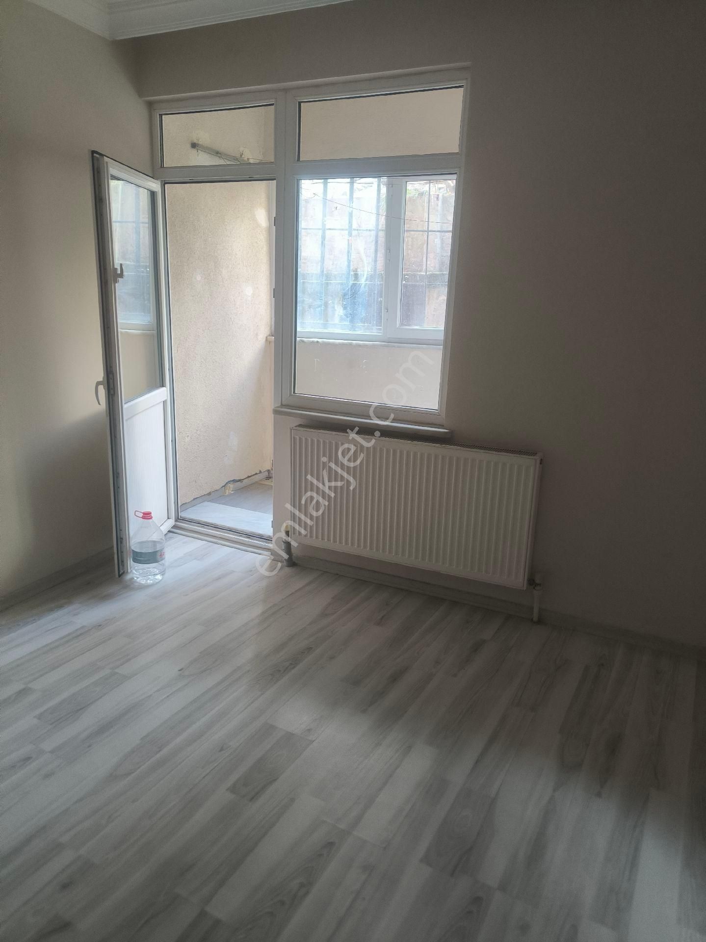 Pendik Çamçeşme Mah 2+1 Doğalgaz Kombili Yarı Bodrum Masrafsız Kiralık Daire - Görsel 18