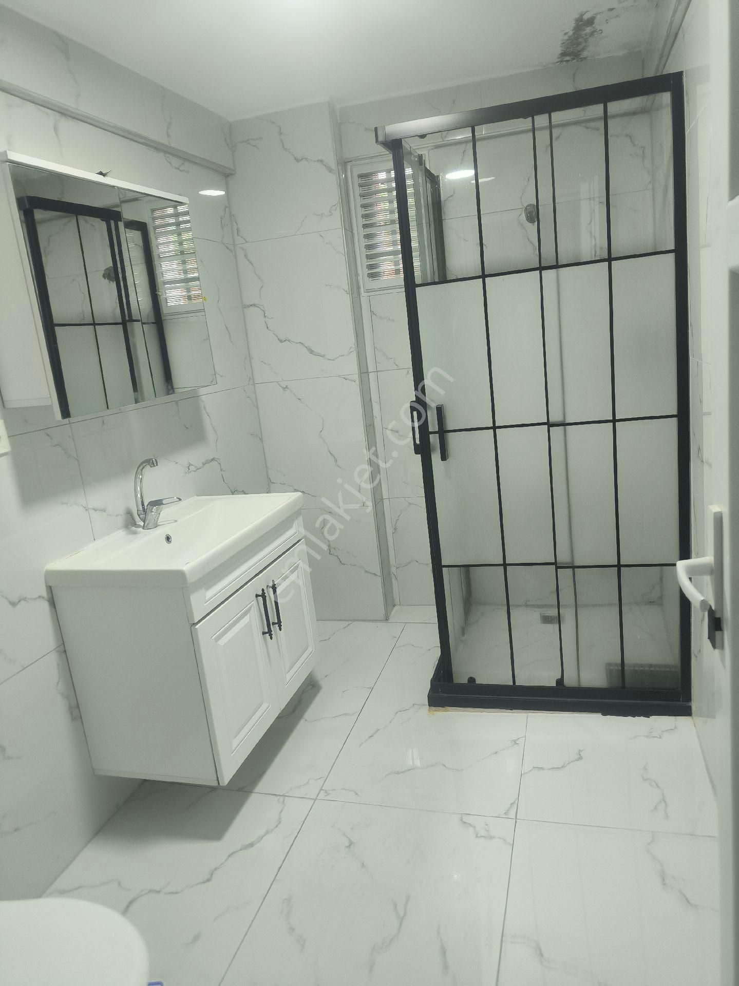 Pendik Çamçeşme Mah 2+1 Doğalgaz Kombili Yarı Bodrum Masrafsız Kiralık Daire - Görsel 21