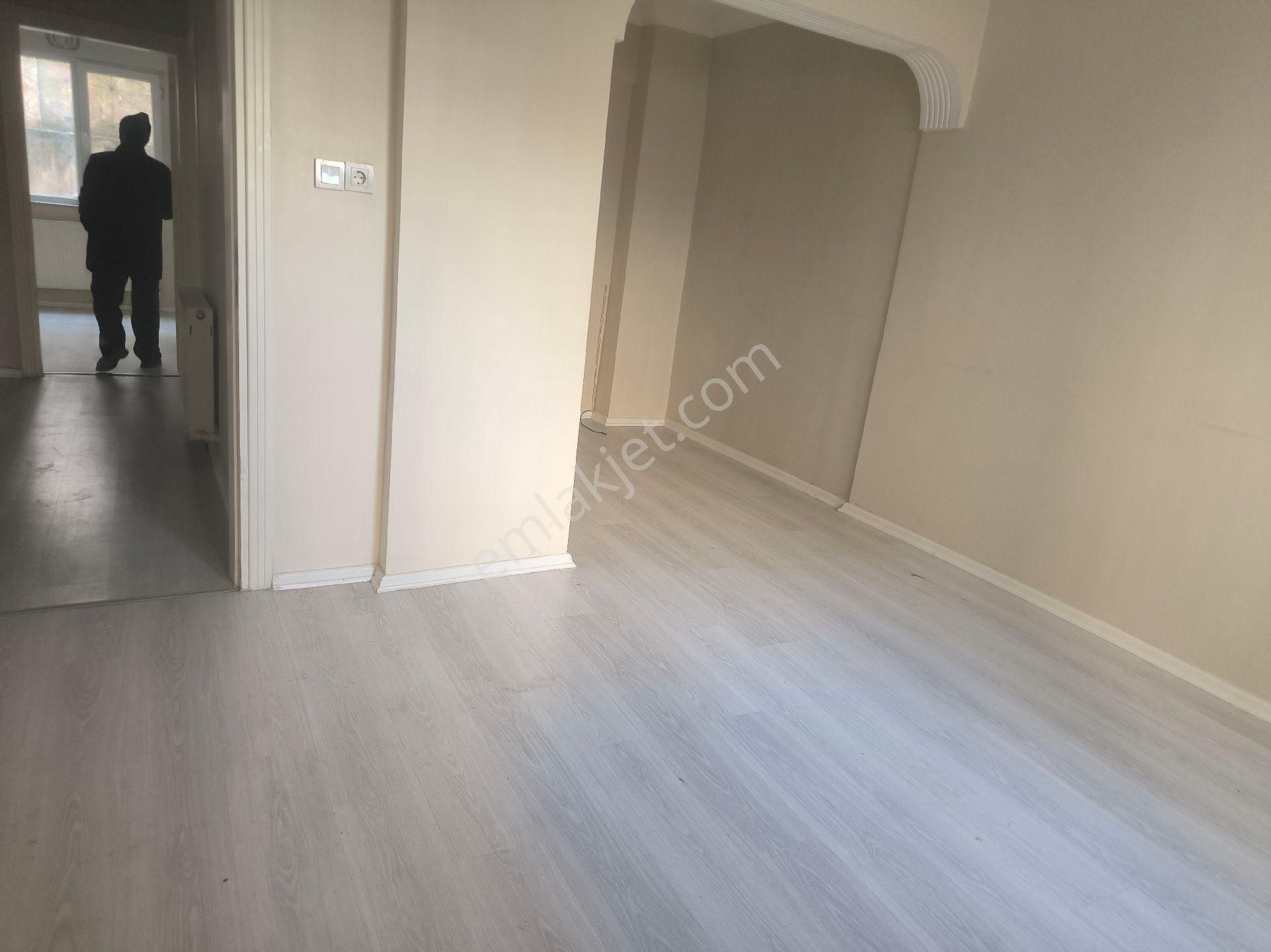 Pendik Çamçeşme Mah 2+1 Doğalgaz Kombili Yarı Bodrum Masrafsız Kiralık Daire - Görsel 10