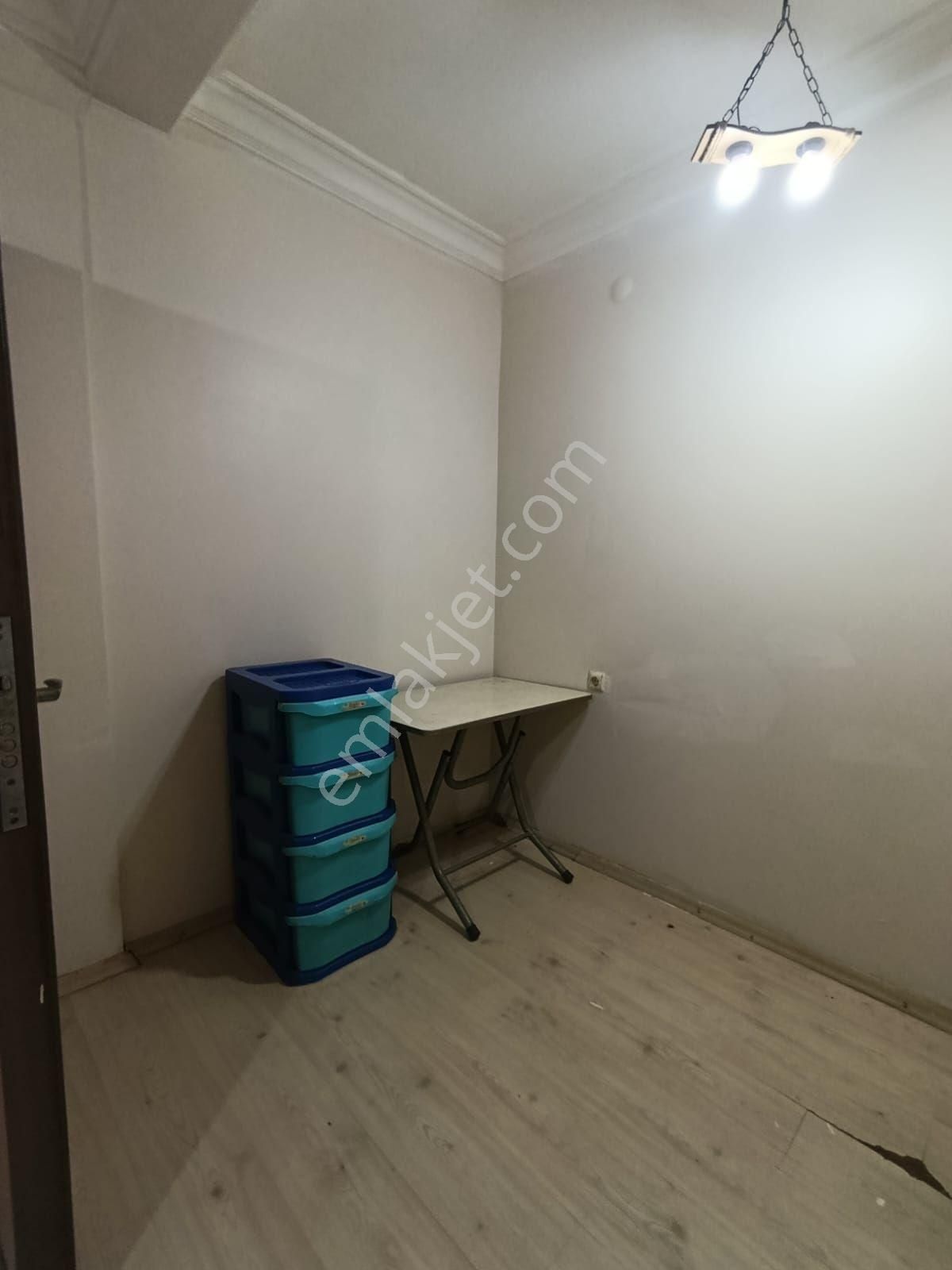 Seyhan Yeşilyurt Duygu Kafe Civarı 1+0 Eşyalı - Görsel 5