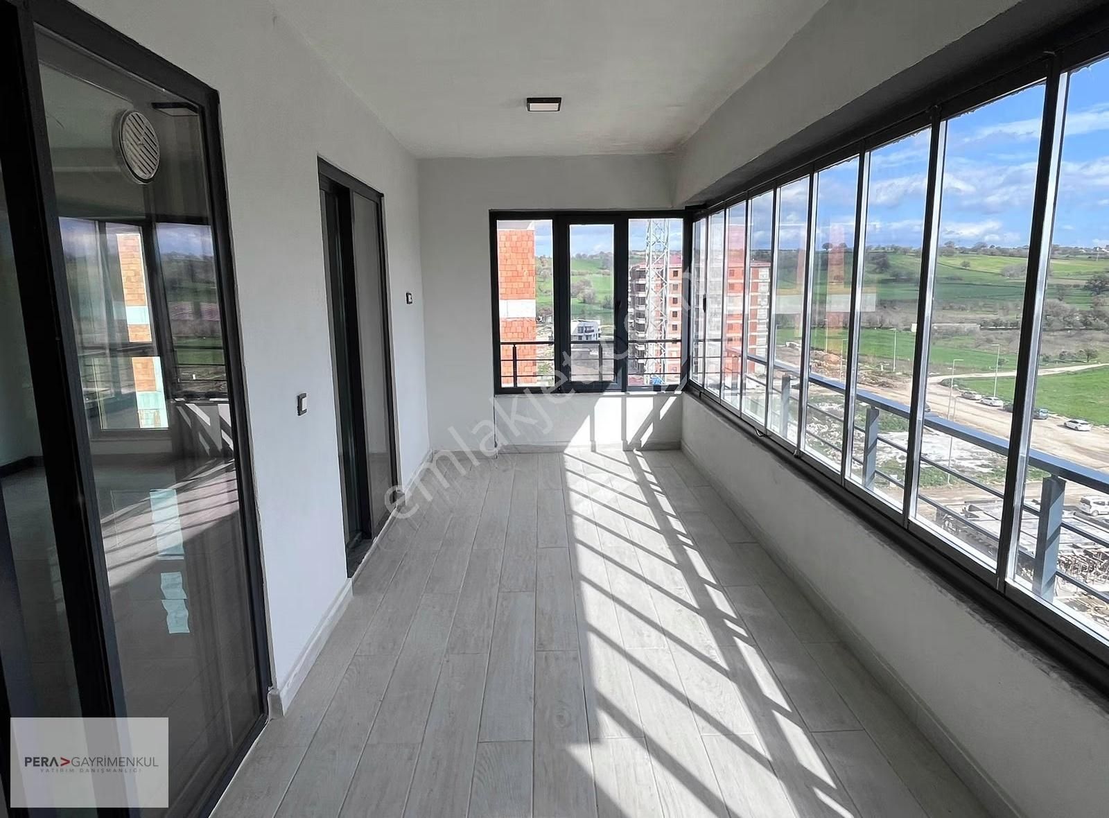 Çanakkale Karacaörende Site İçi Geniş 3+1 Kiralık Daire - Görsel 3