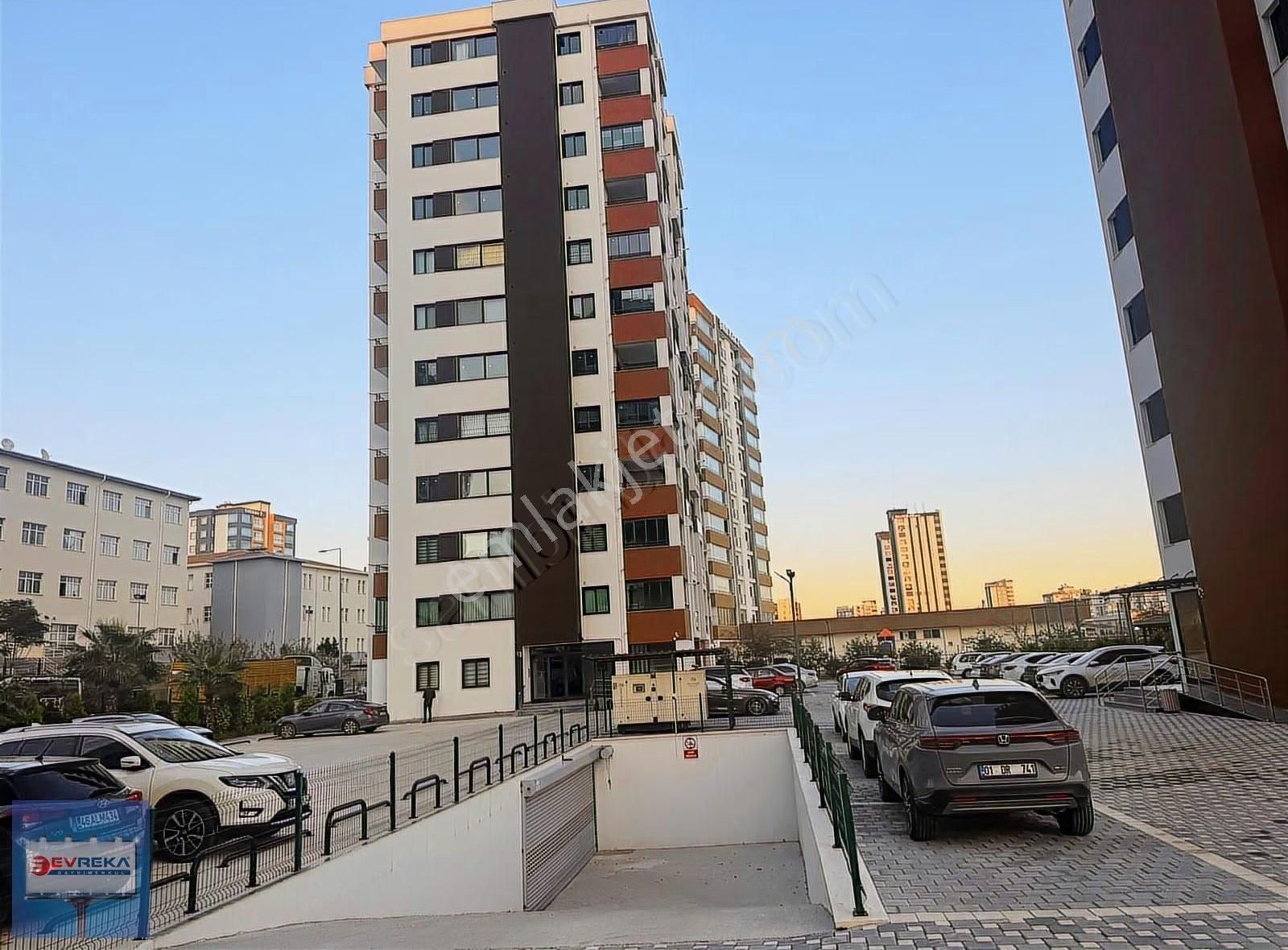 Gürselpaşada Site İçerisinde Açık Mutfak 3+1 Satılık Daire