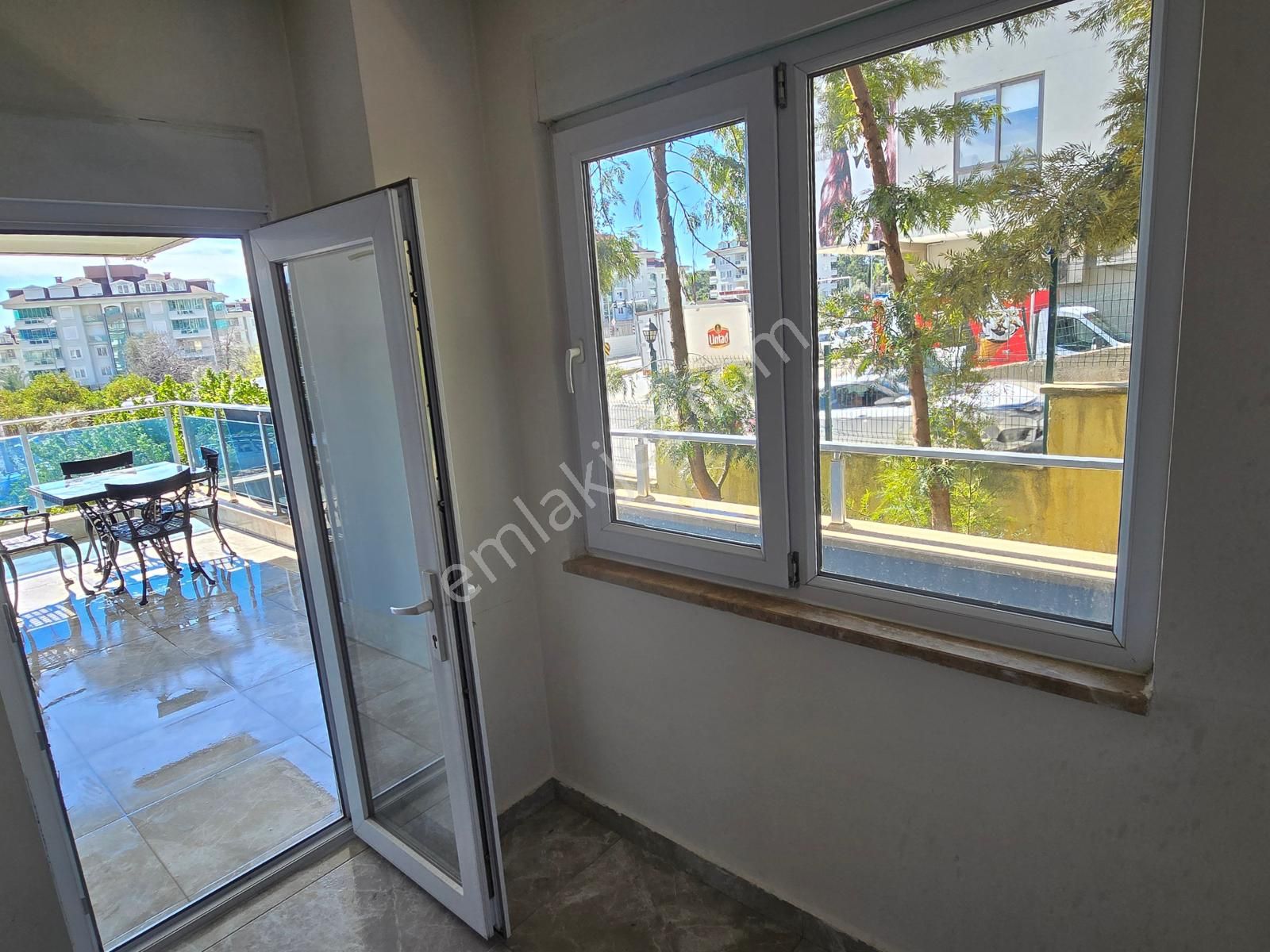 Alanya Çıplaklı Mahmut Okşar Sitesi İçerisinde Kiralık 2+1 Daire - Görsel 25