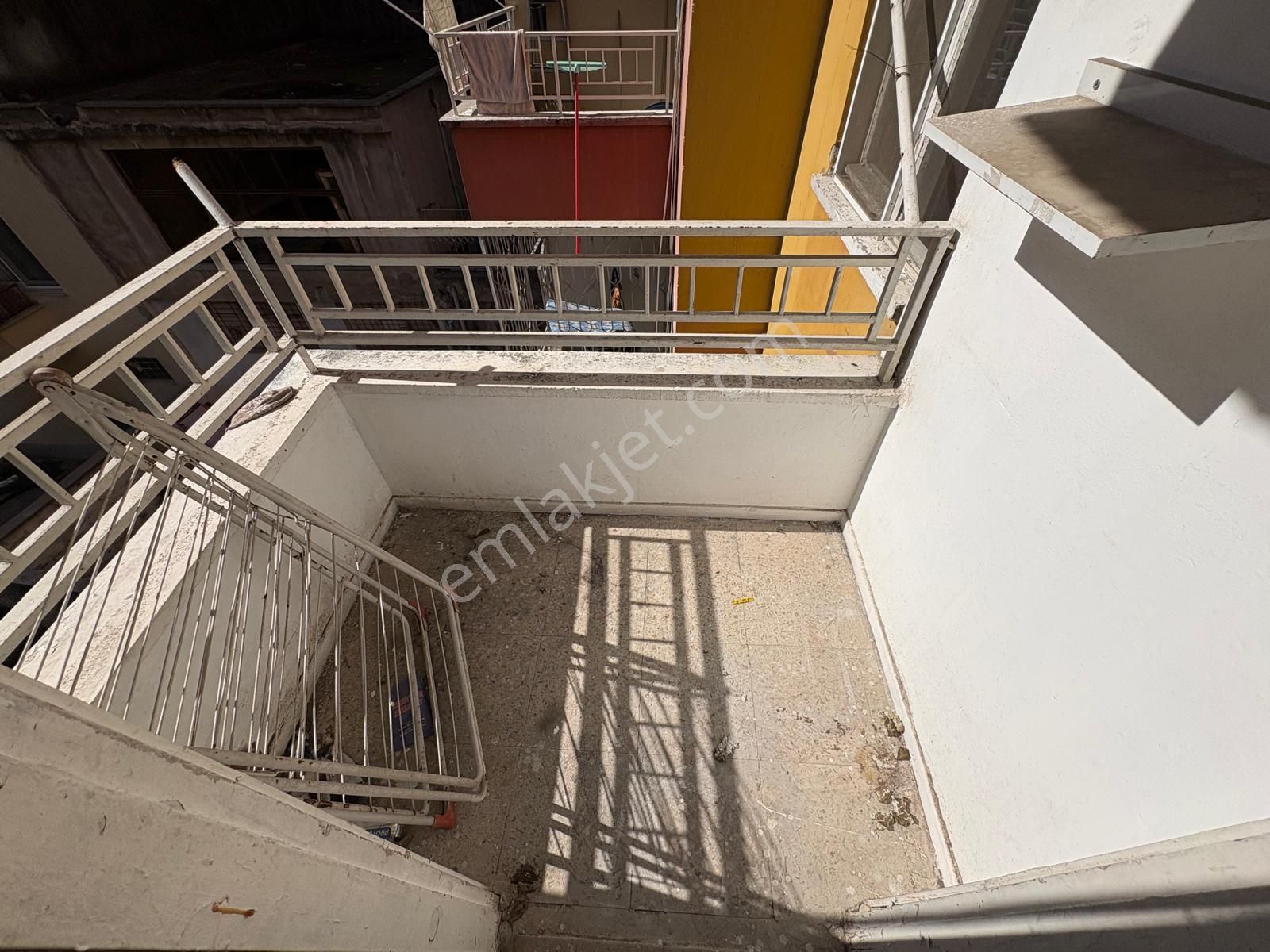 Prestij'den Mesudiye'de Asansörlü Geniş Oturumlu 2+1 Daire - Görsel 22