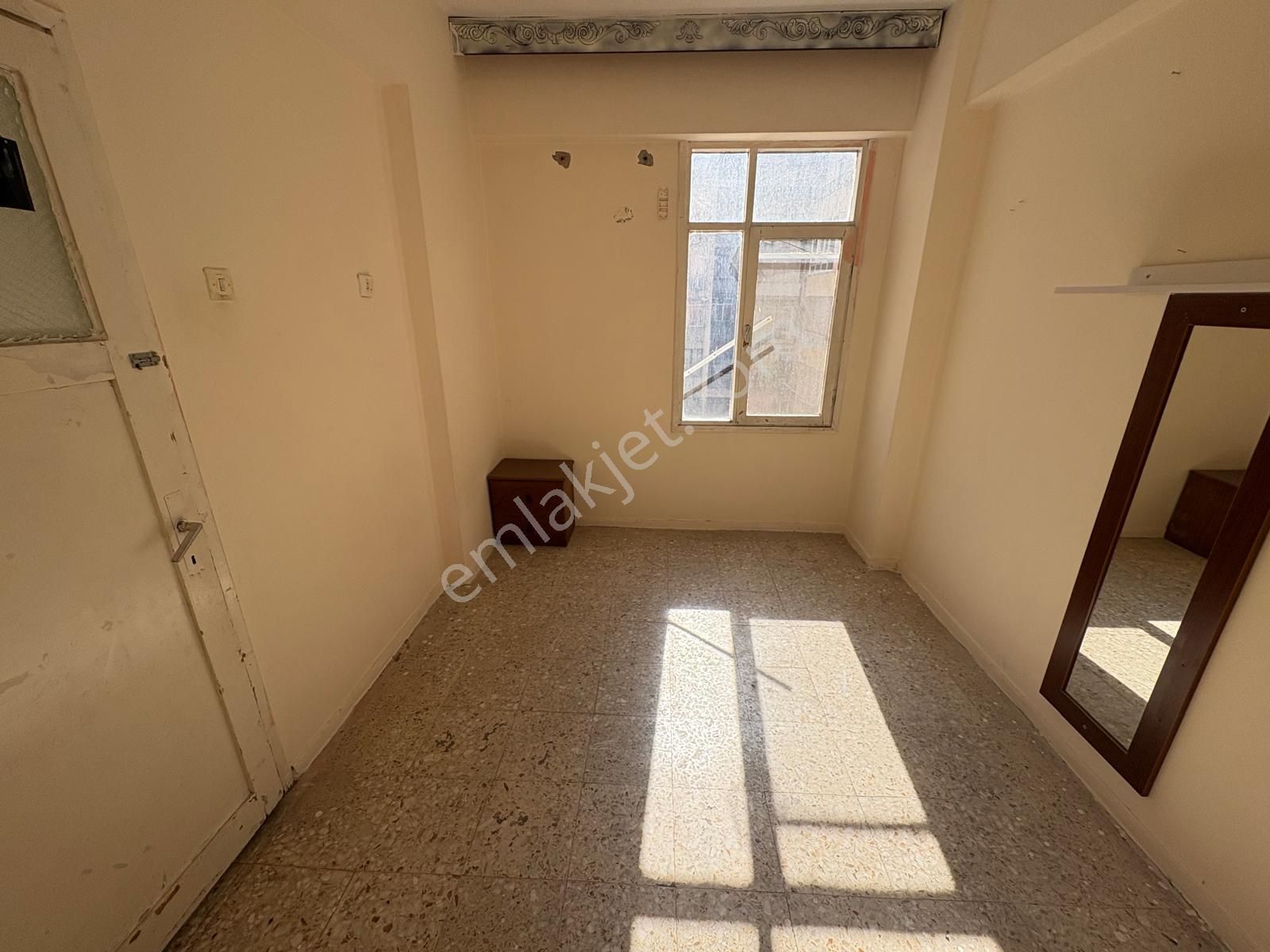 Prestij'den Mesudiye'de Asansörlü Geniş Oturumlu 2+1 Daire - Görsel 15