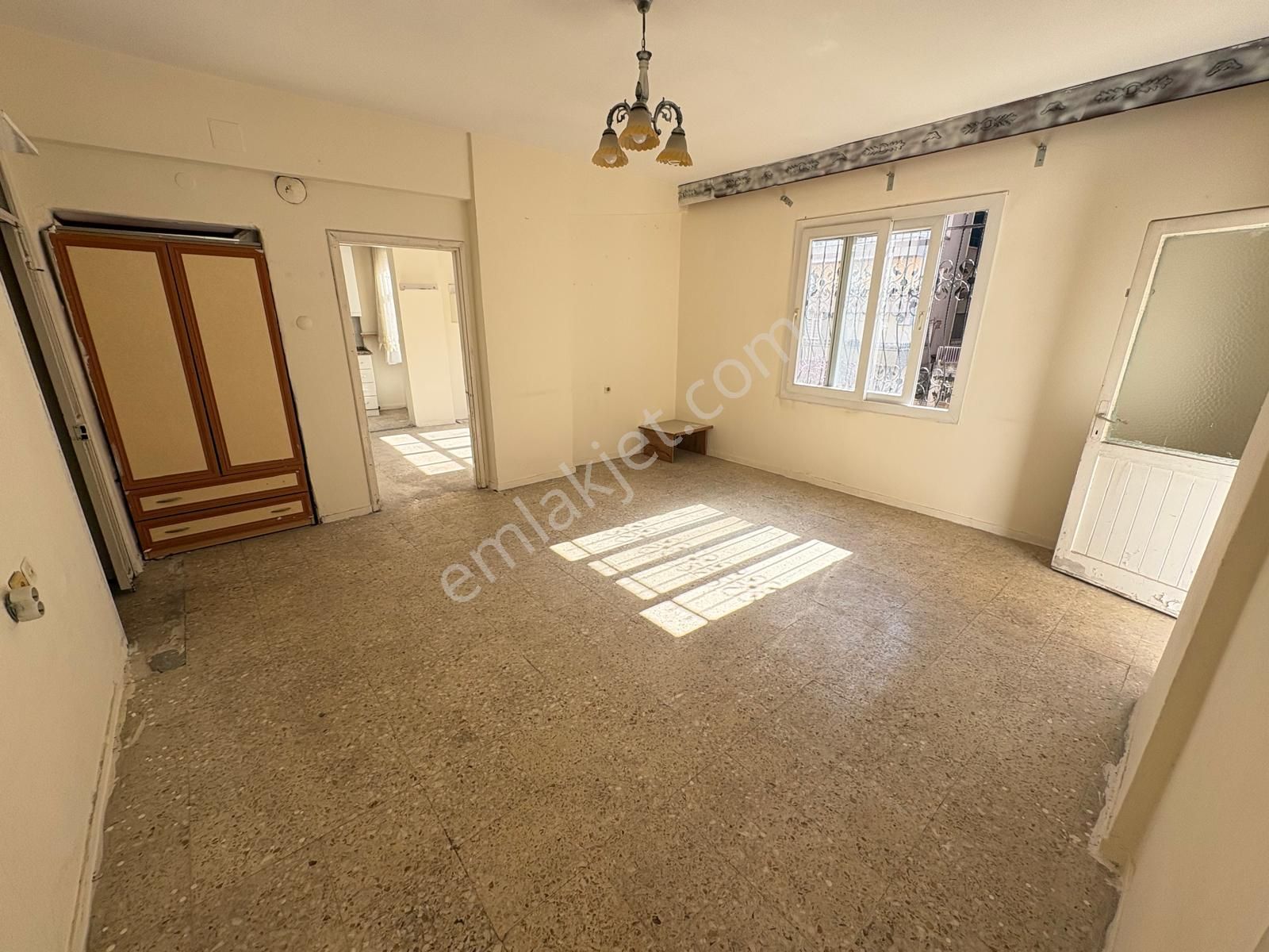 Prestij'den Mesudiye'de Asansörlü Geniş Oturumlu 2+1 Daire - Görsel 17